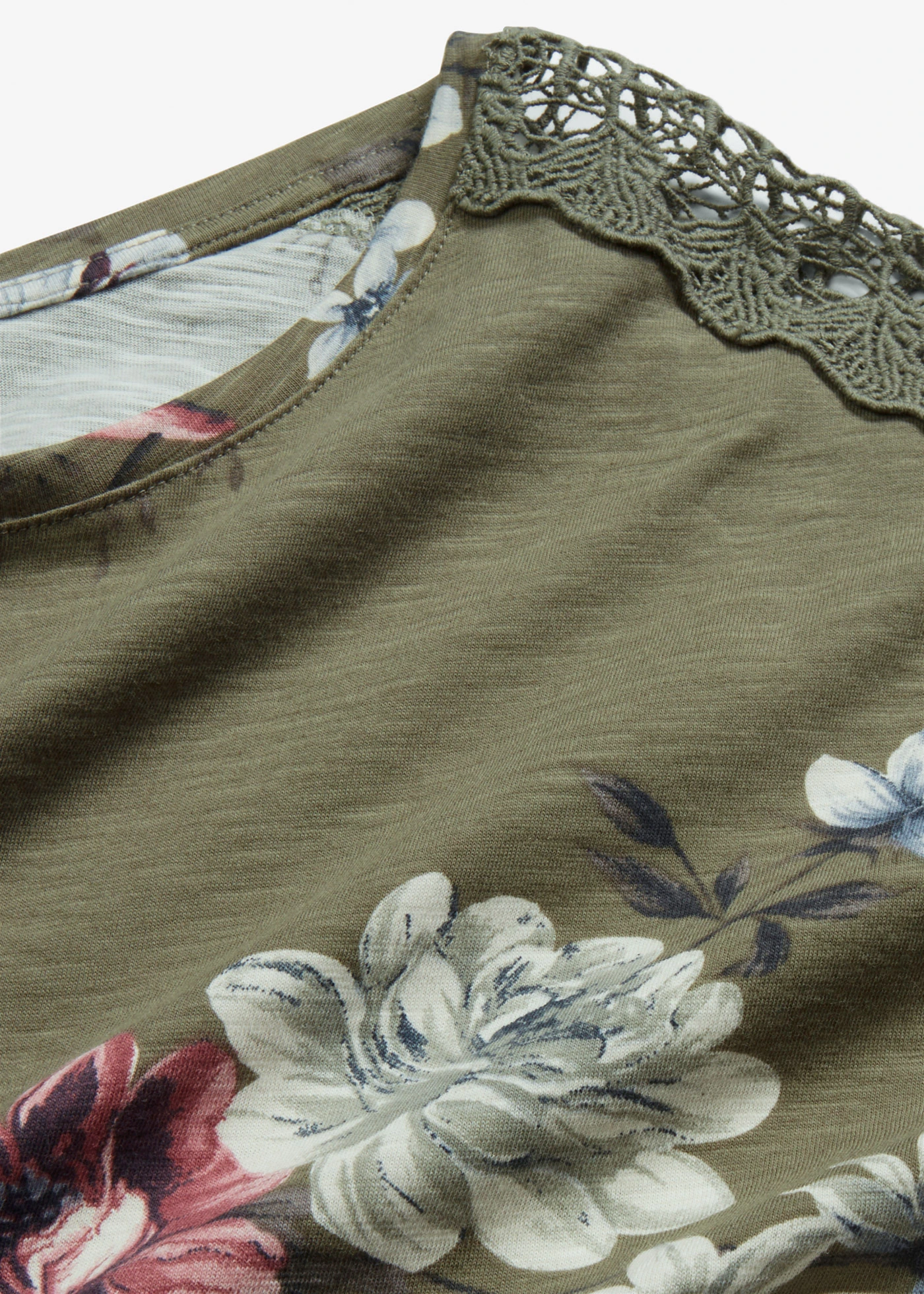 Triko s potiskem a krajkou • olivová s květy • bonprix obchod