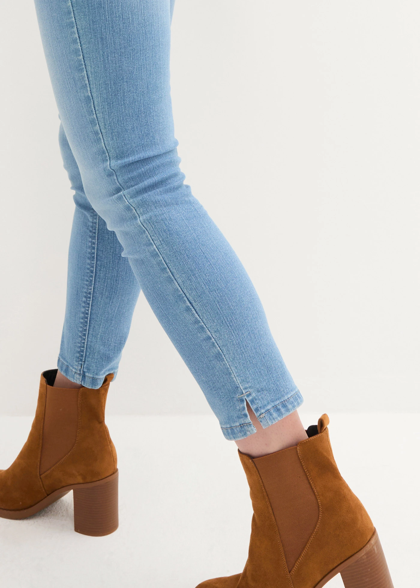 7/8 strečové džíny s rozparkem • světle modrý denim used • bonprix obchod