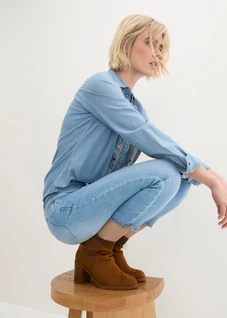 Blugi 7/8 cu şliţuri, stretch • bleu denim uzat • magazin bonprix