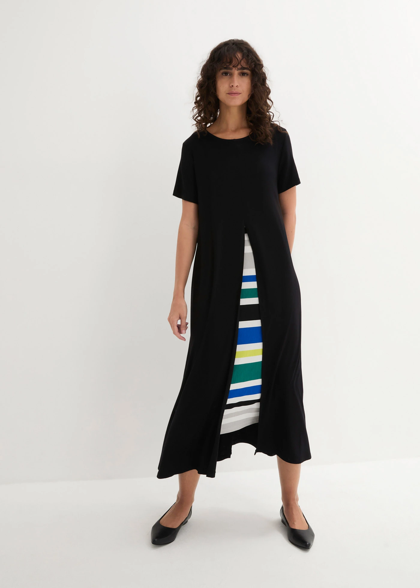 Jersey jurk van een zachte viscosemix • zwart gestreept • bonprix online shop