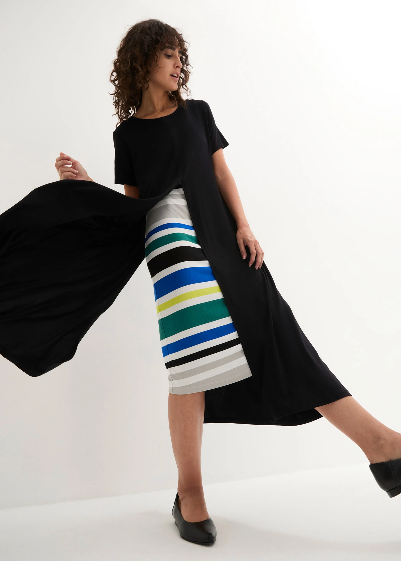 Jersey jurk van een zachte viscosemix • zwart gestreept • bonprix online shop