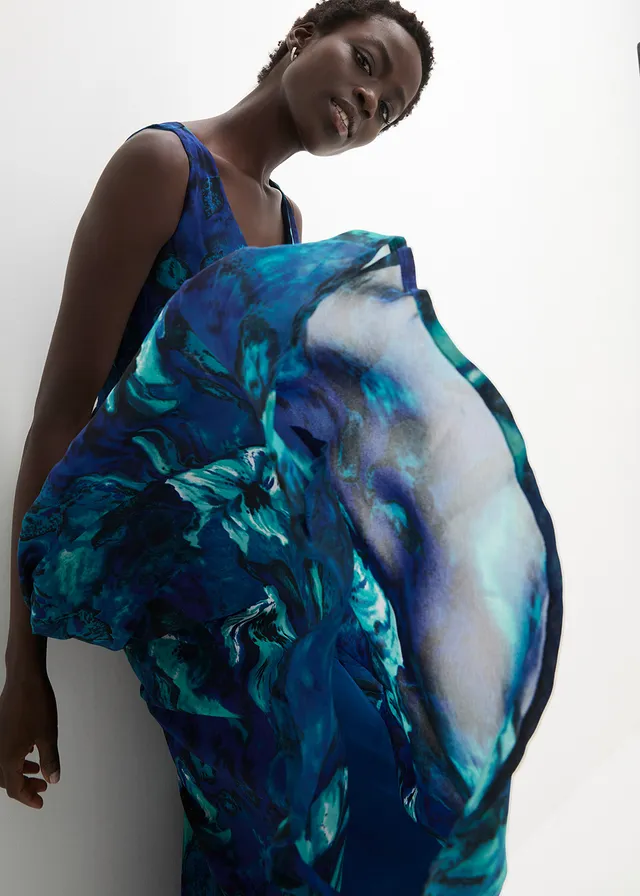 Maxi jurk van chiffon • blauw gebloemd • product-page.page-title-suffix
