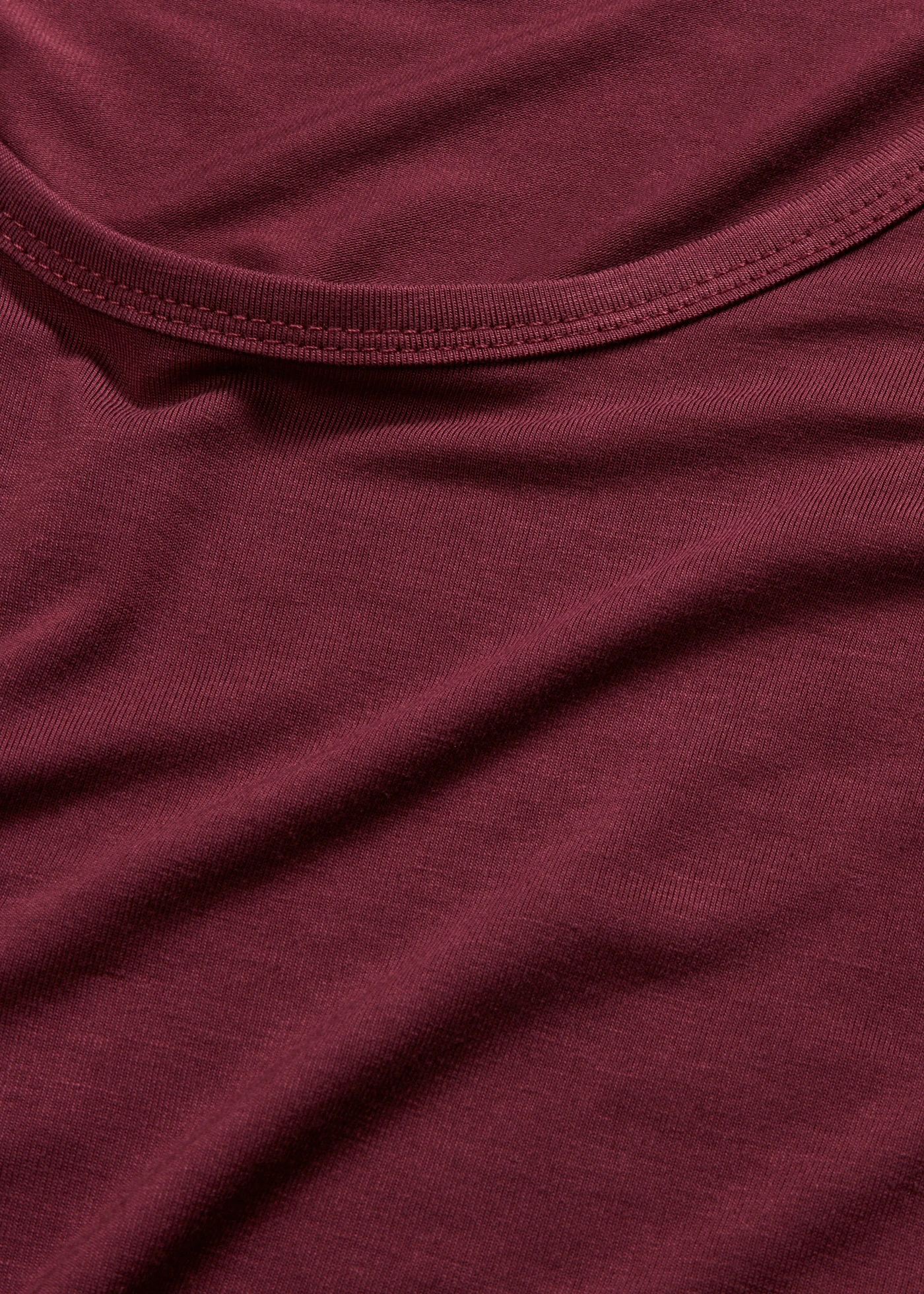 Tričko z mäkkého viskózového mixu • javorovo červená • obchod bonprix