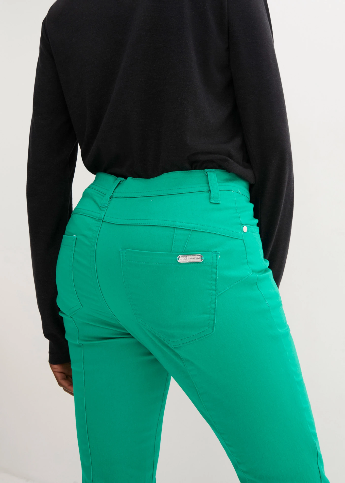 Bavlněné strečové kalhoty • jadeitově zelená • bonprix obchod