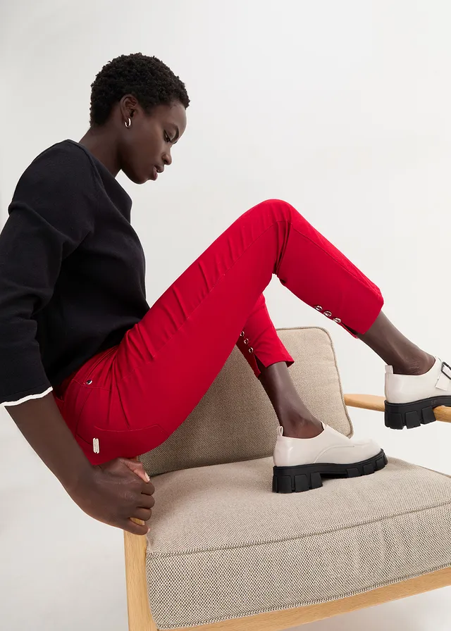 Stretch broek van katoen • chilirood • product-page.page-title-suffix