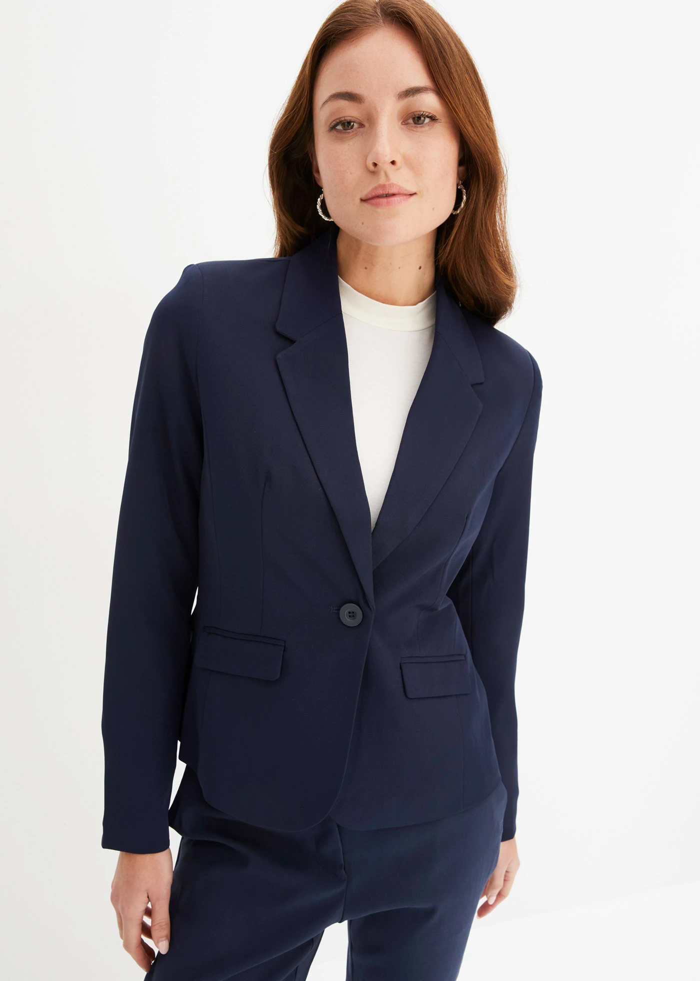 Korte blazer met klepzakken • donkerblauw • bonprix online shop