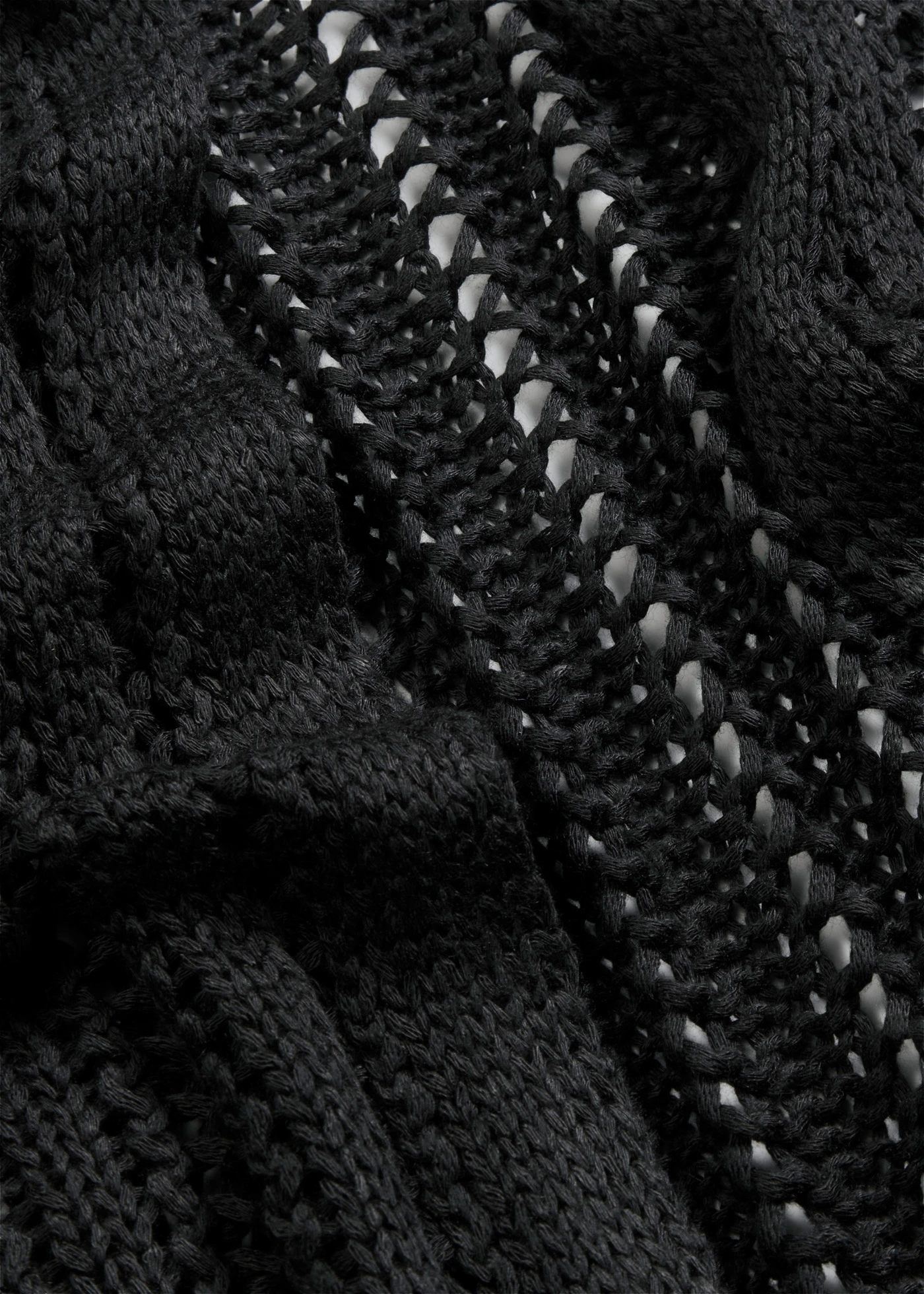 Dlouhý pletený kabátek s dírkovaným vzorem • černá • bonprix obchod