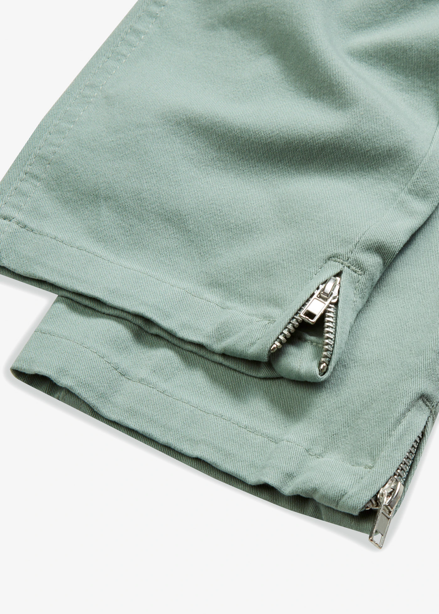 Strečové džíny • kouřově zelená • bonprix obchod