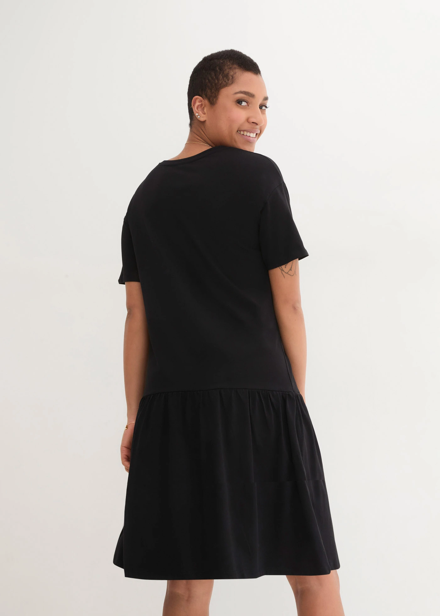 Korte shirtjurk van biologisch katoen • zwart • bonprix online shop