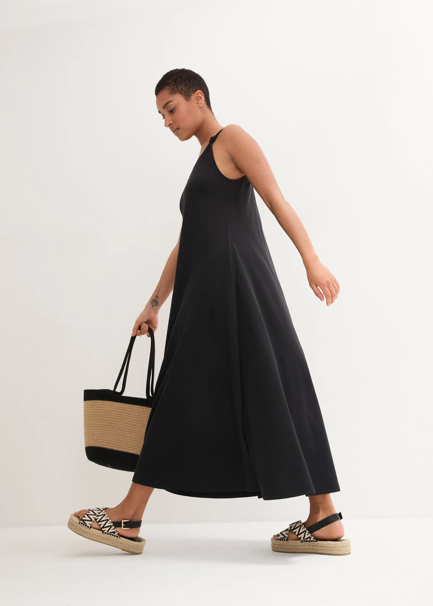 Dzsörzé ruha tiszta pamutból • fekete • bonprix áruház