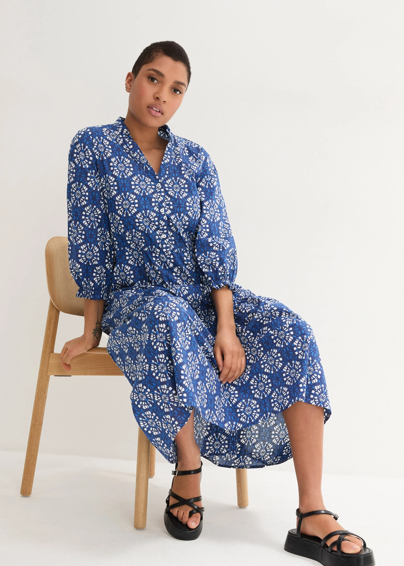 Wijde maxi jurk van katoen-jersey met zakken • Arctisch blauw-wit gedessineerd • bonprix online shop