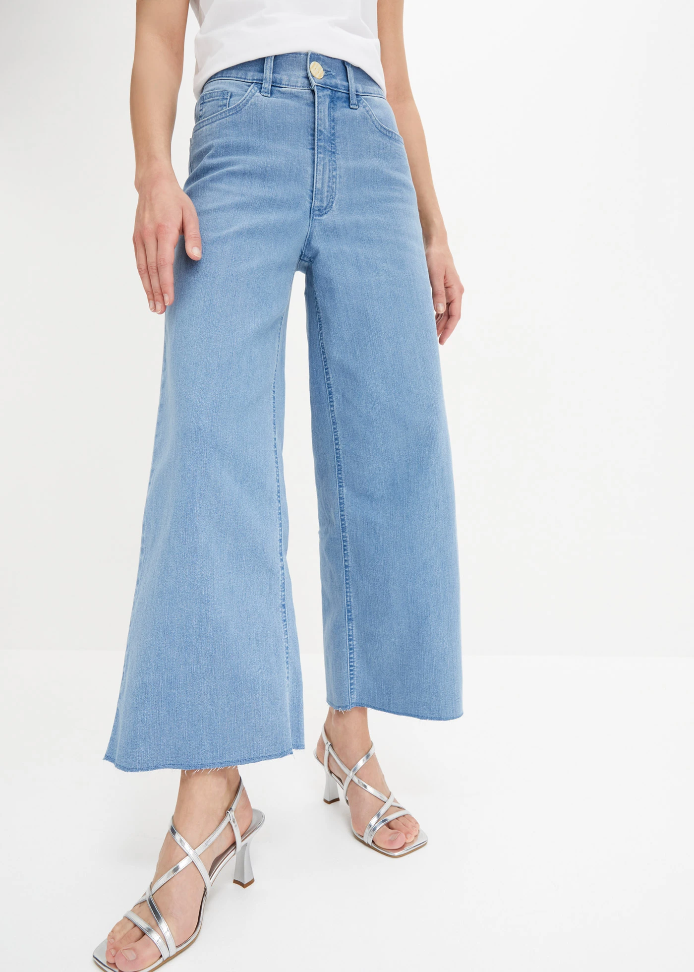 Jeansy wide leg, wysoki stan, krótsza nogawka • jasnoniebieski denim "used" • sklep bonprix