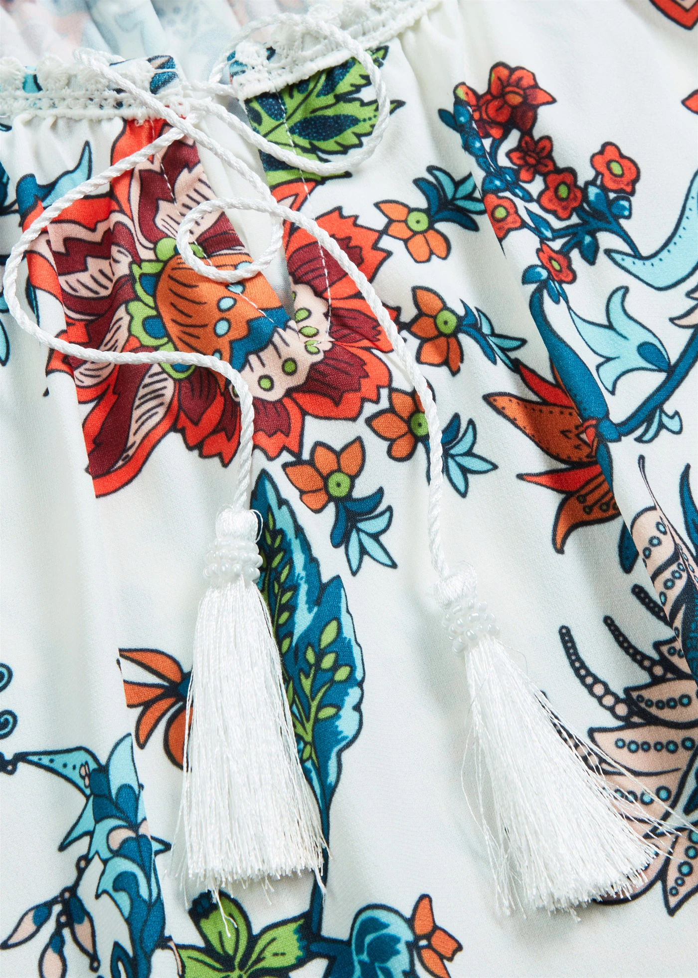 Top s tenkými ramienkami • biela vlna kvetovaná • obchod bonprix