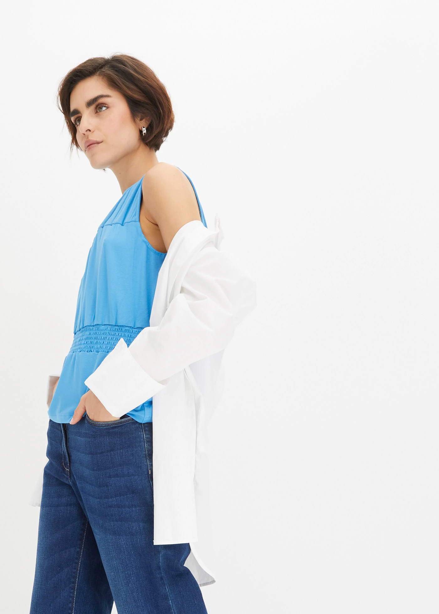 Shirt met smokdetail • briljantblauw • bonprix online shop