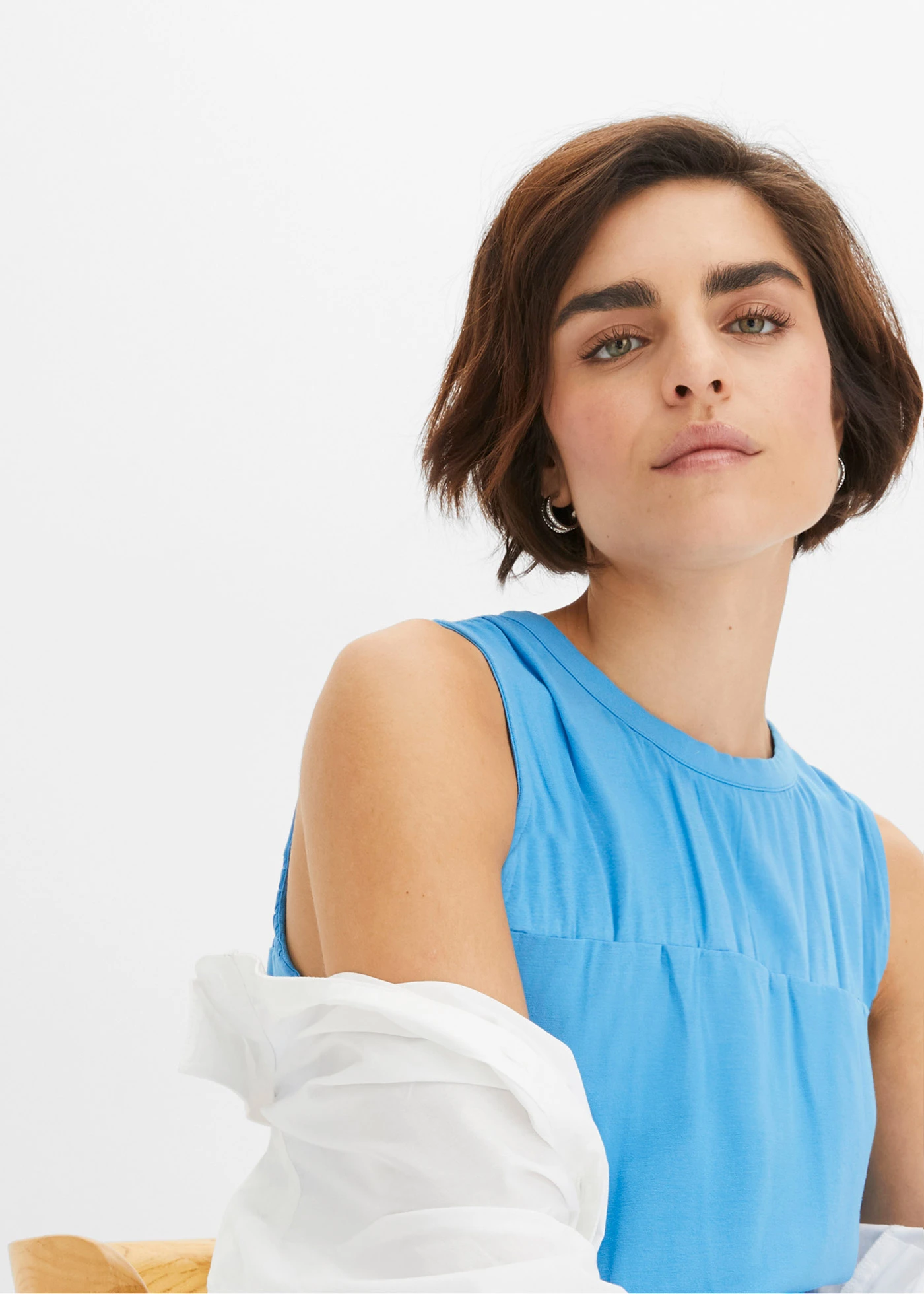 Shirt met smokdetail • briljantblauw • bonprix online shop