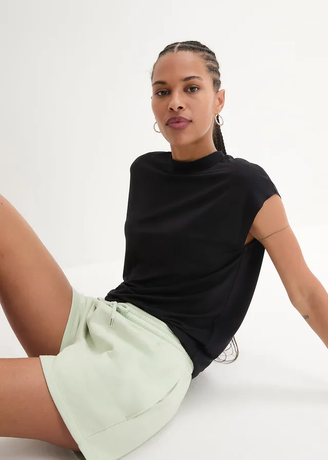 T-shirt van zachte viscose • zwart • product-page.page-title-suffix