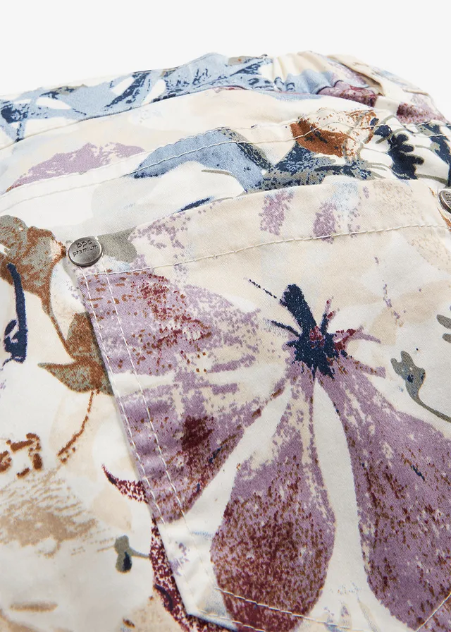 Pantalon extensible à imprimé floral • écru floral • product-page.page-title-suffix