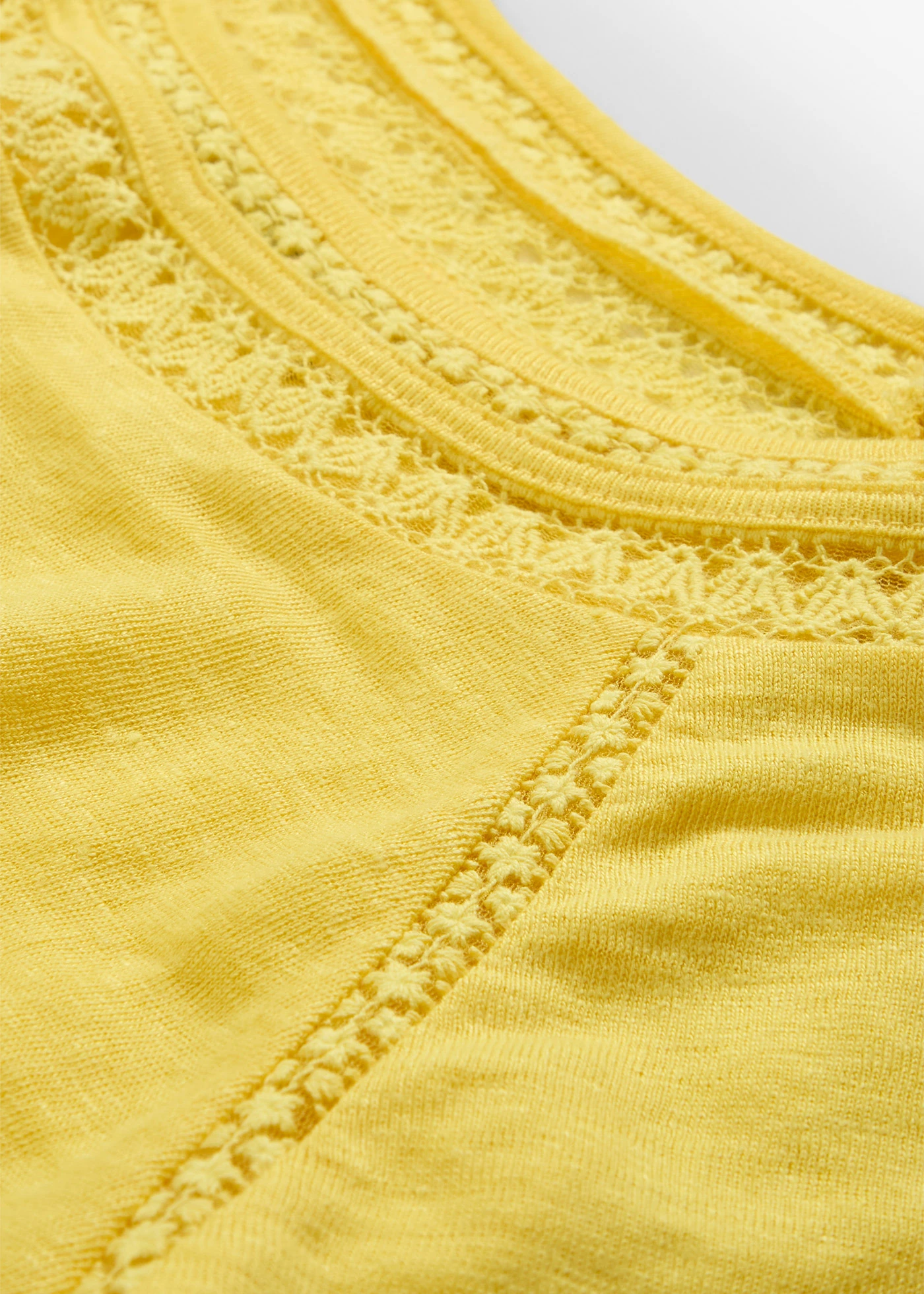 Tričko z čistého lnu s krajkou • kukuřičně žlutá • bonprix obchod