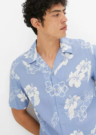 Chemise manches courtes en viscose • bleu clair floral • Boutique bonprix