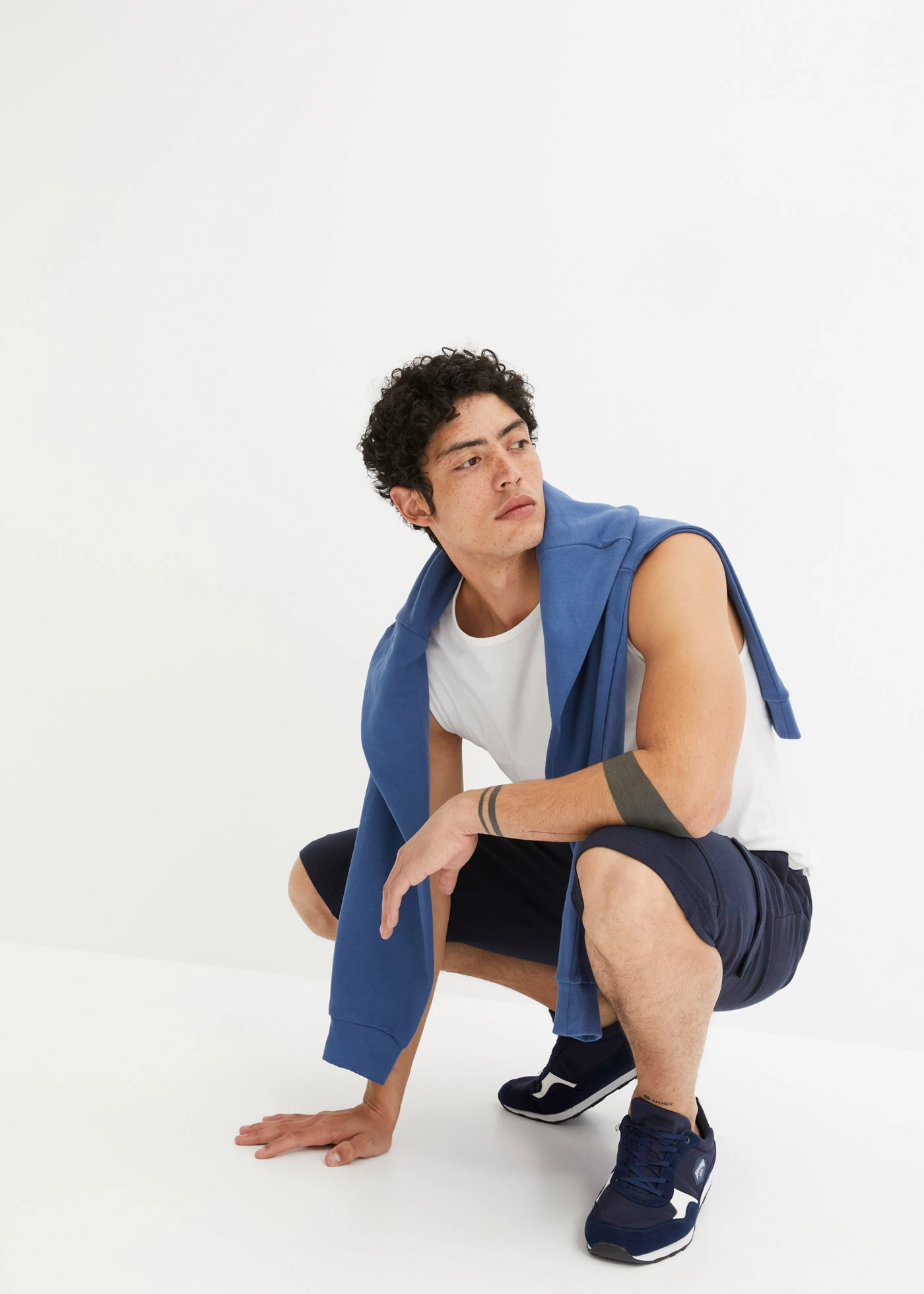 Szabadidős cargo-bermuda tiszta bio-pamutból • sötétkék • bonprix áruház