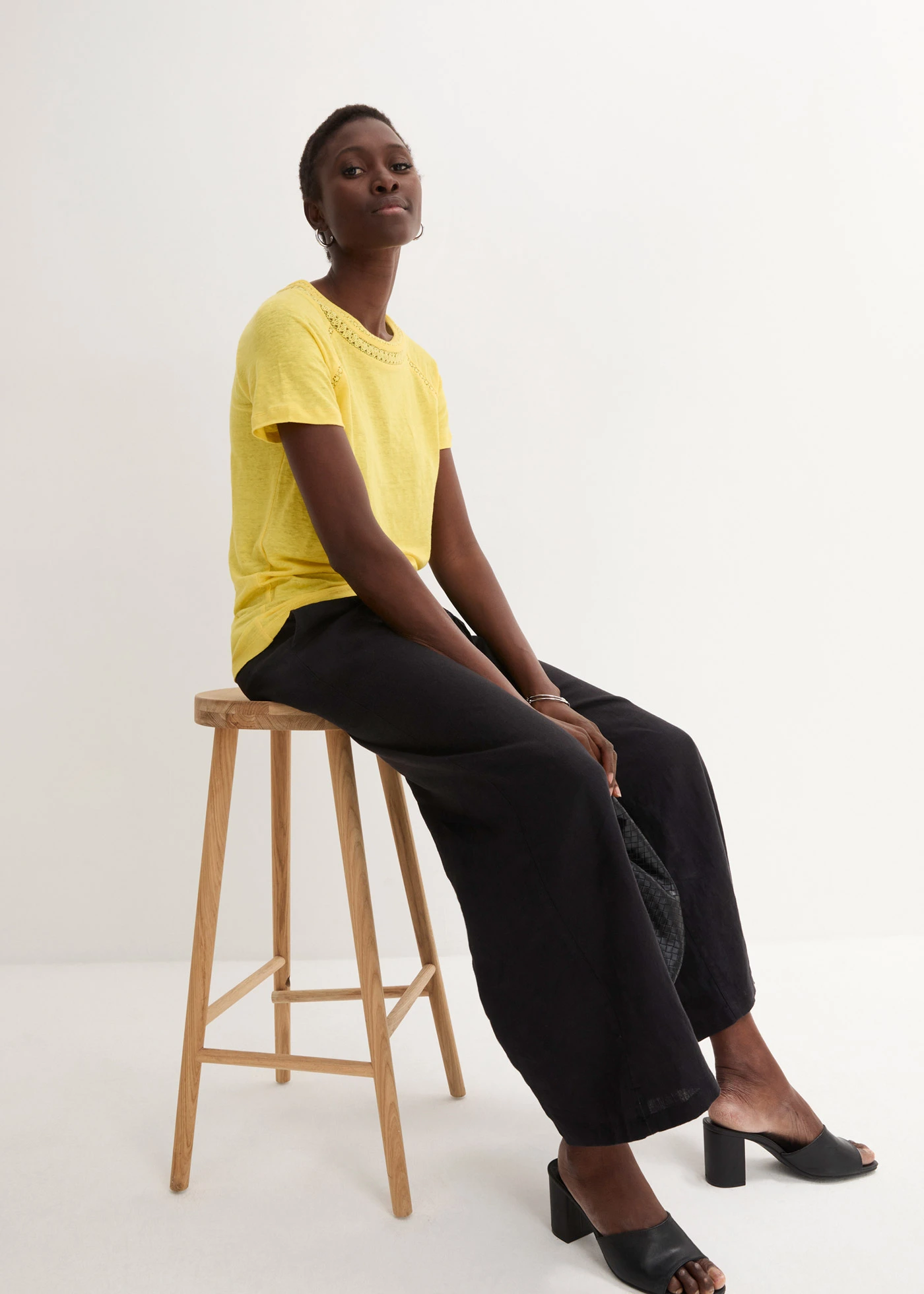 Tričko z čistého lnu s krajkou • kukuřičně žlutá • bonprix obchod