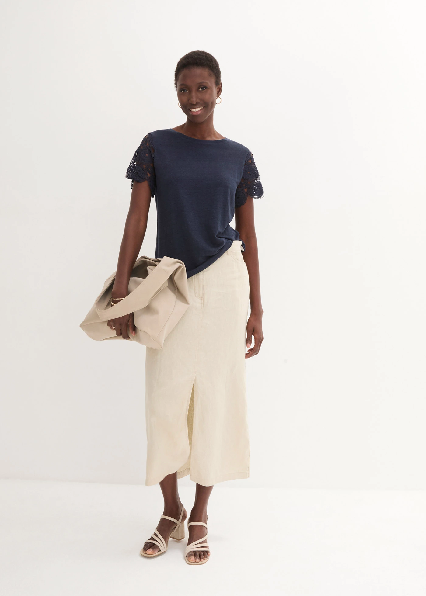 Shirt van puur linnen met gehaakte mouwen • donkerblauw • bonprix online shop