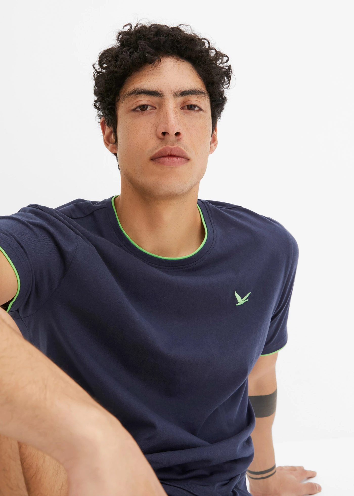 T-shirt 100% coton • bleu foncé • Boutique bonprix