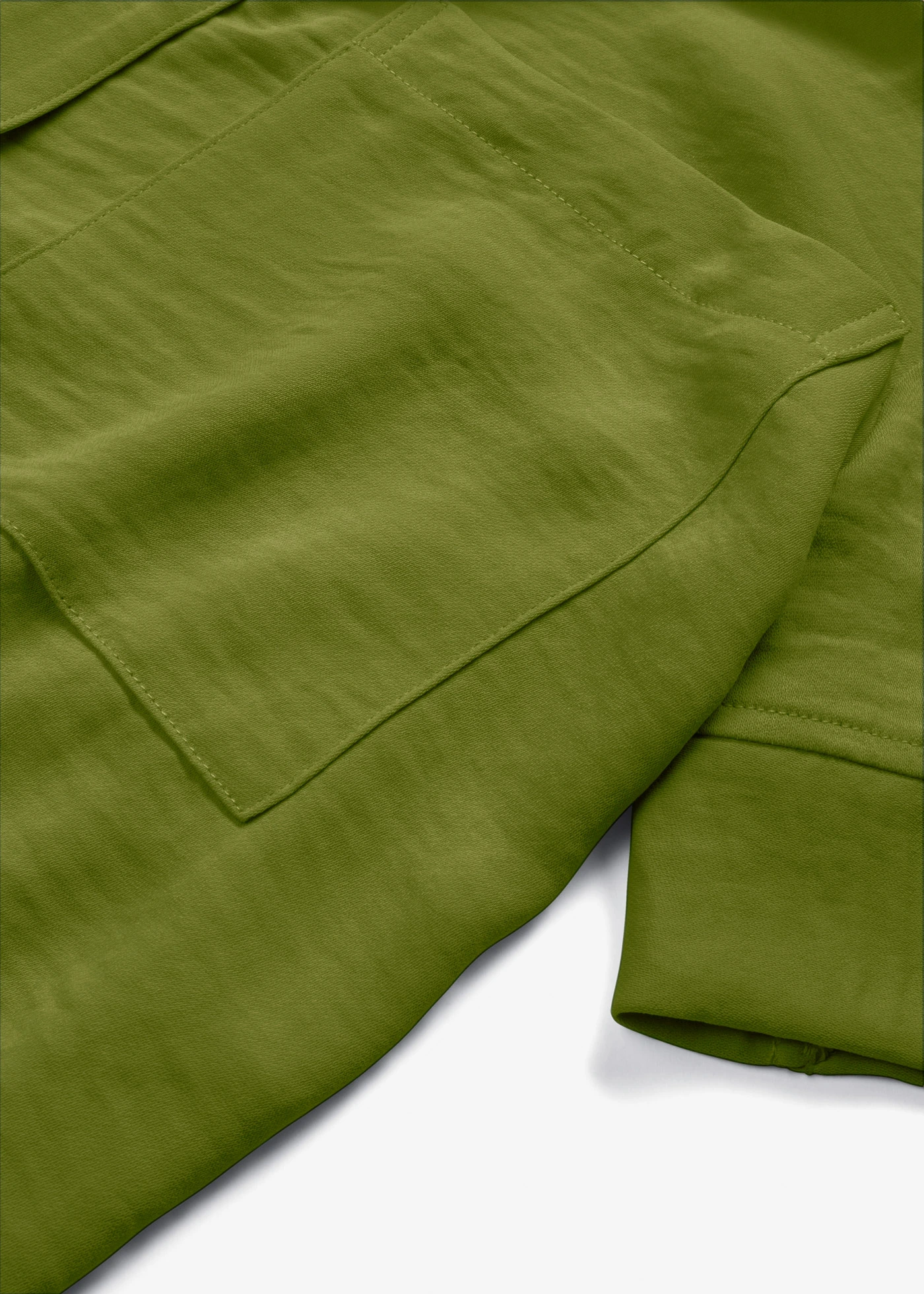 Blouse met borstzak en korte mouwen • donkermosgroen • bonprix online shop