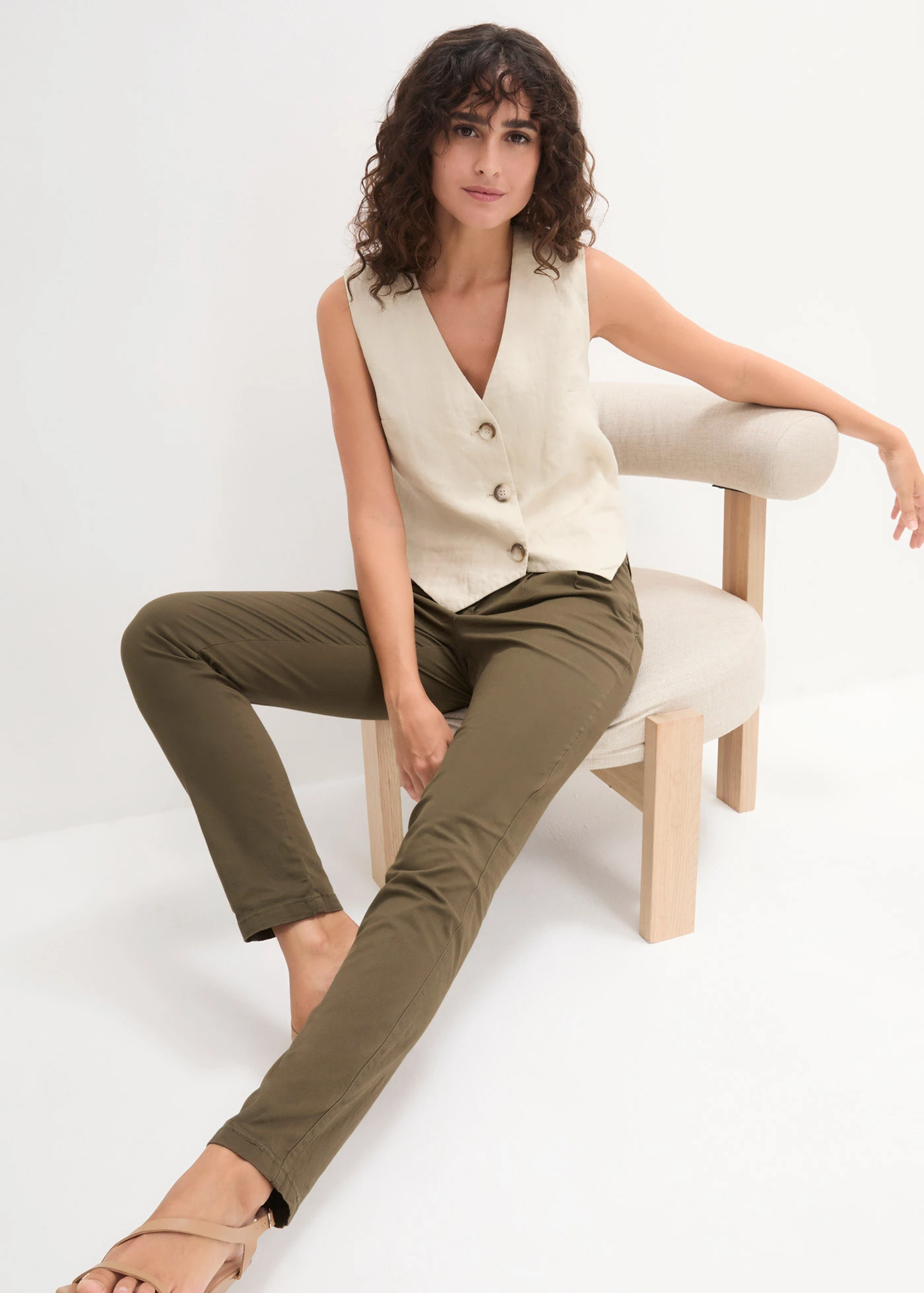 Strečové chino kalhoty • tmavě olivová • bonprix obchod