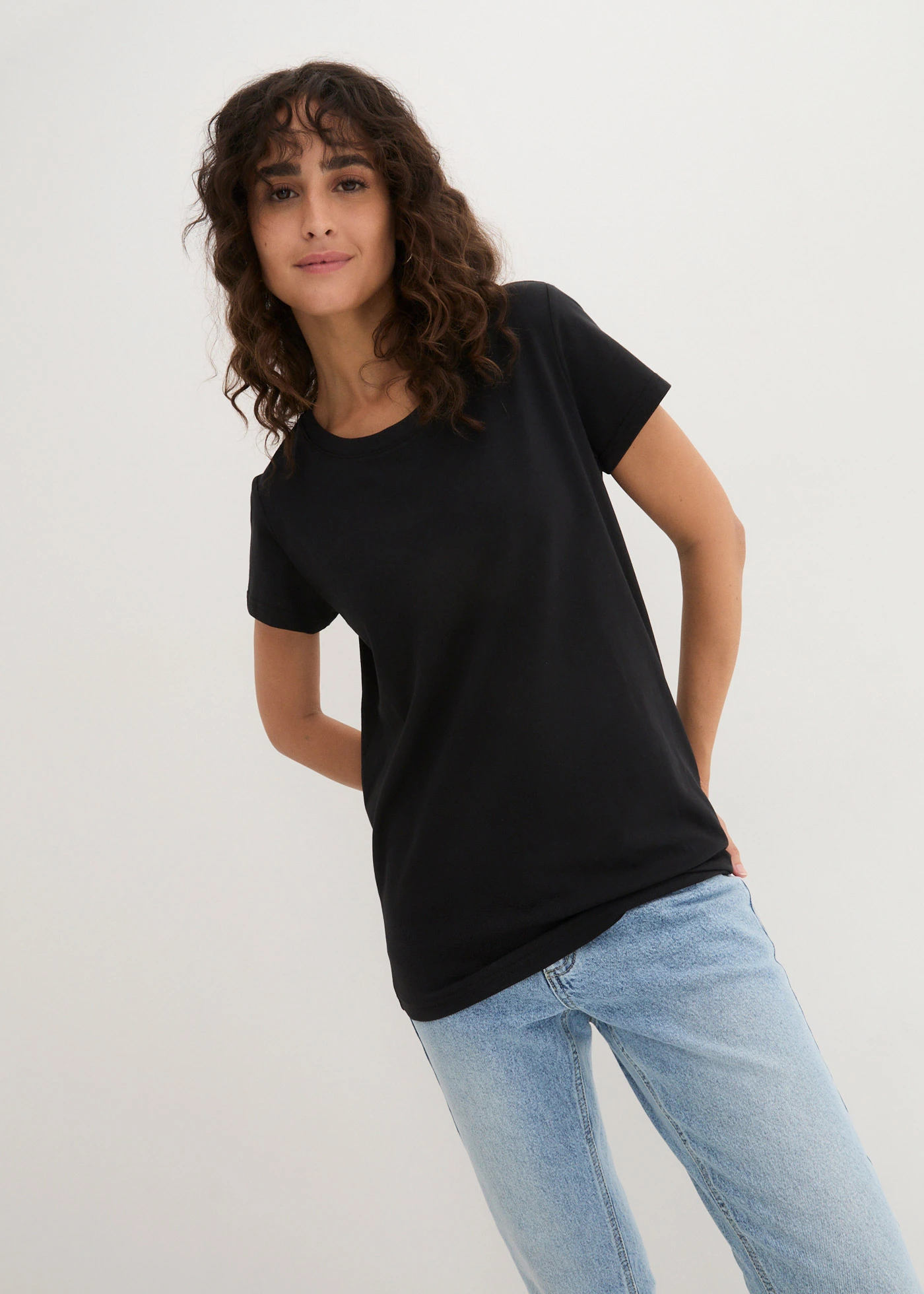 Shirt met ronde hals (set van 5) • 3x zwart+2x wit • bonprix online shop