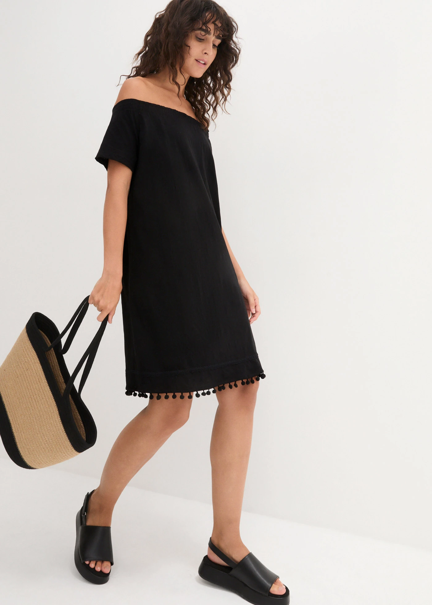 Rochie Carmen din jerse • negru • magazin bonprix
