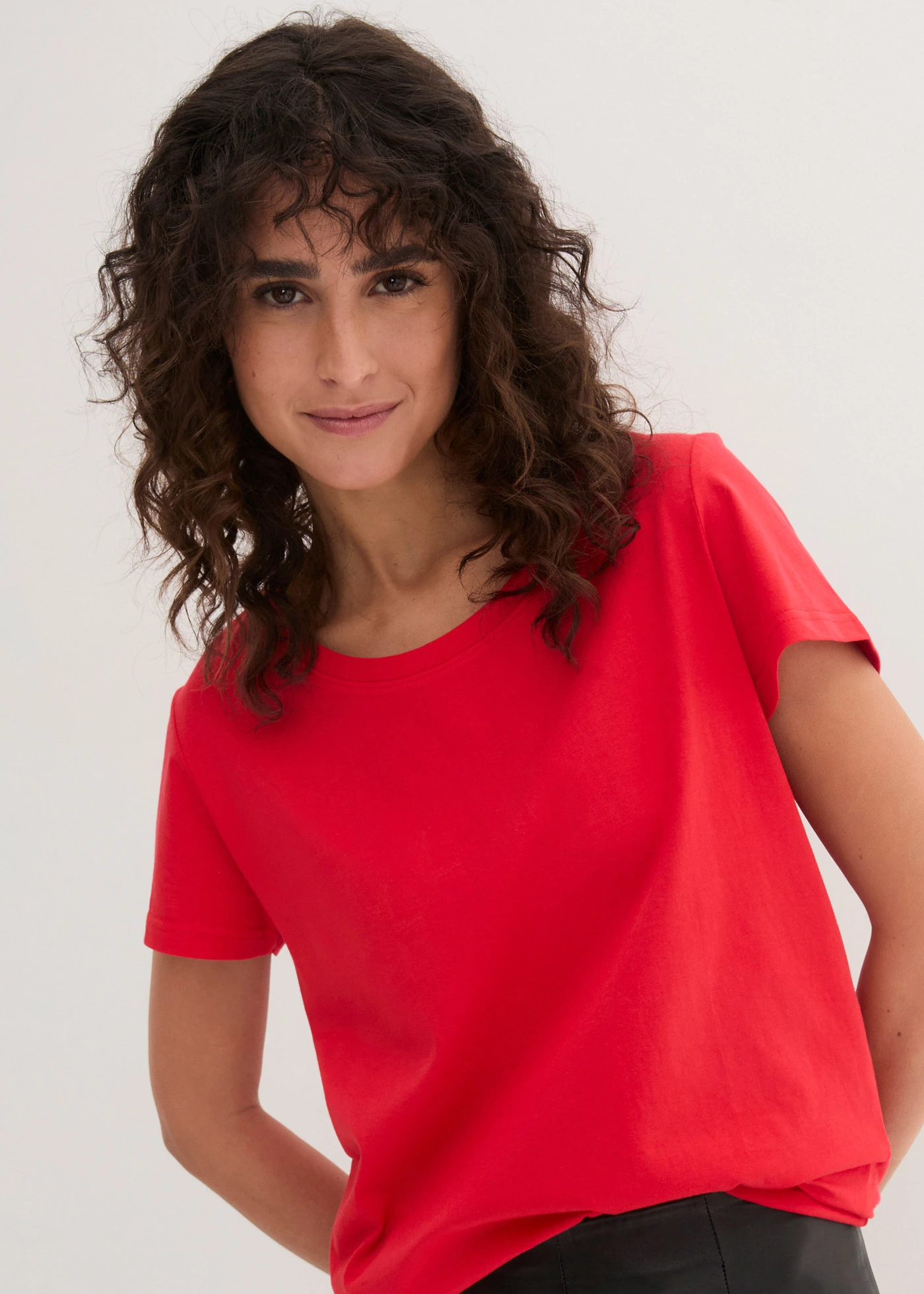 Shirt met ronde hals (set van 5) • aardbeirood+wit+lichtgrijs gemêleerd+donkerblauw+zwart • bonprix online shop