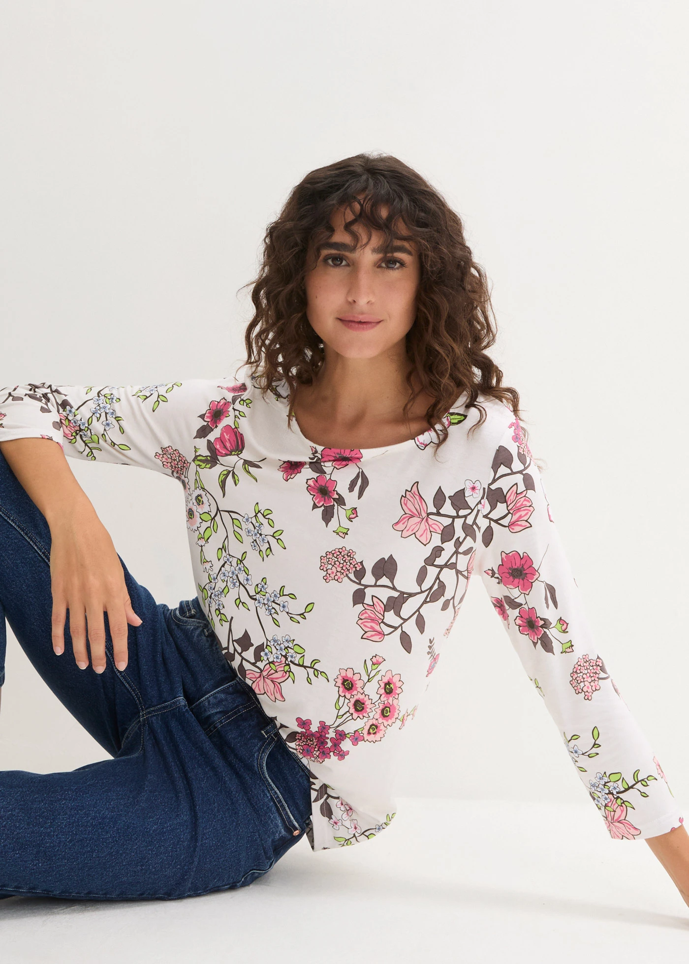 Shirt w kwiaty • biel wełny w kwiaty • sklep bonprix