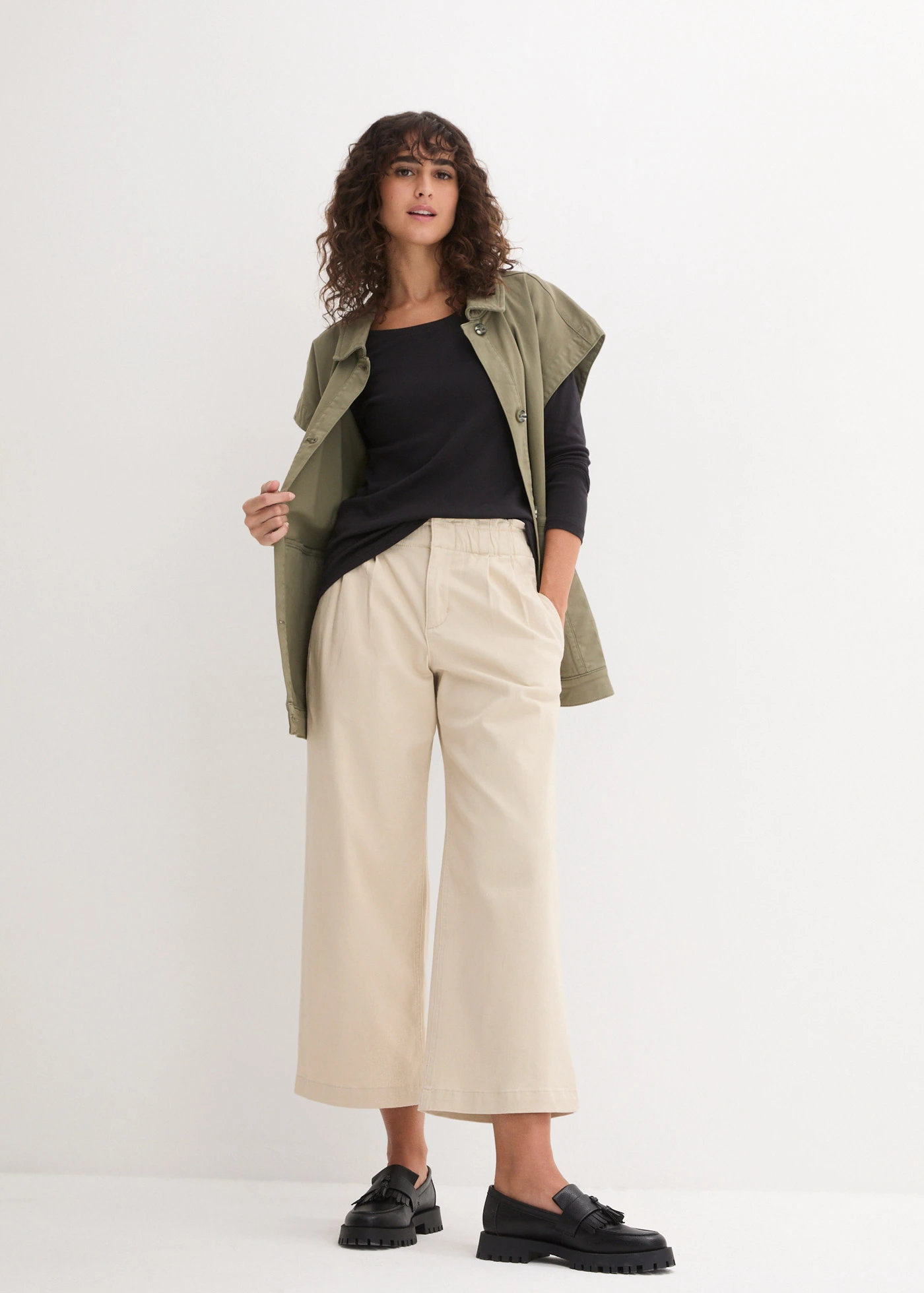 T-shirt manches longues en coton à col rond • noir • Boutique bonprix