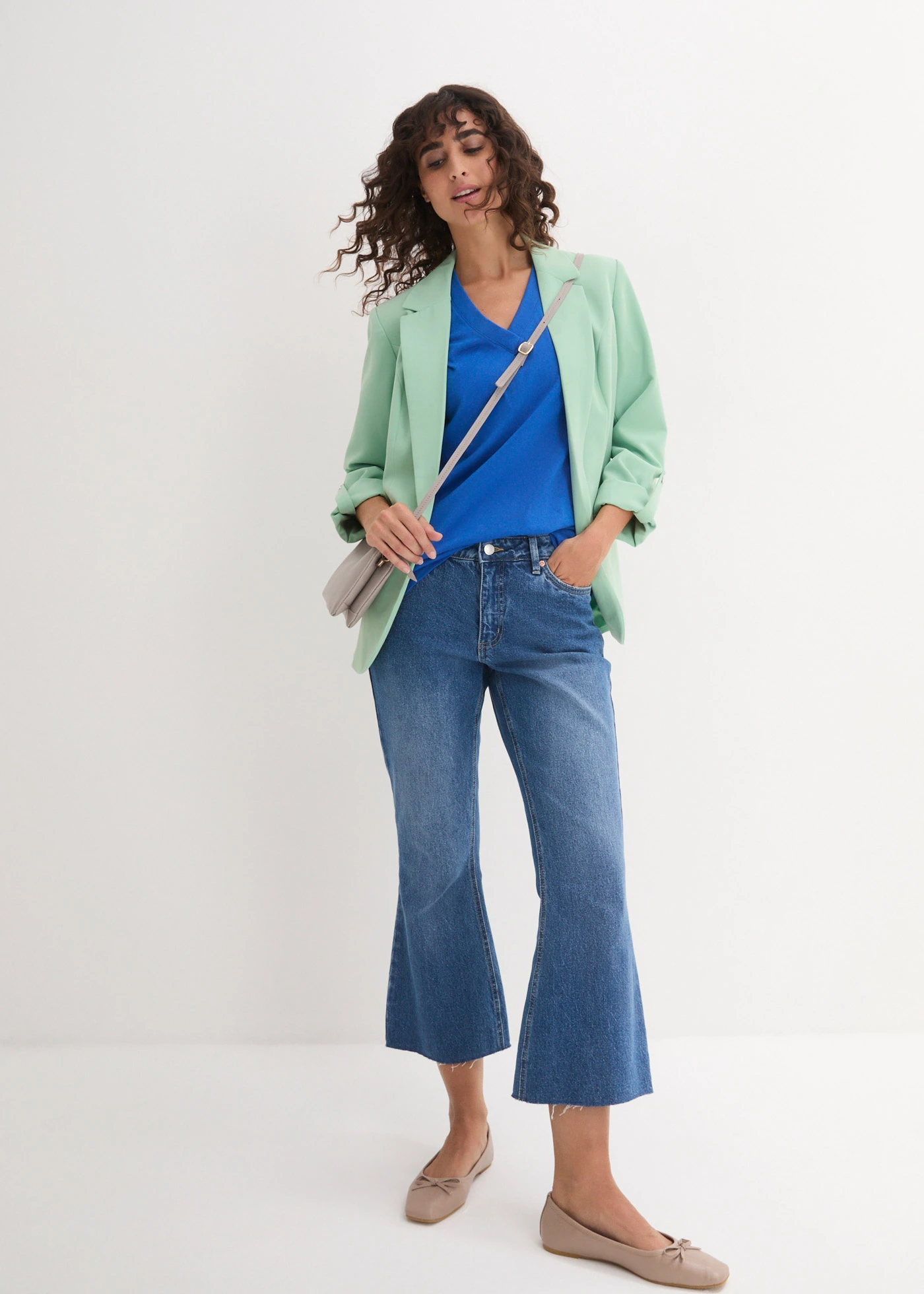 Wijd longshirt met V-hals, korte mouw  (set van 5) • lichtkoraal + kreeftrood + lichtblauw + azuurblauw + wit • bonprix online shop