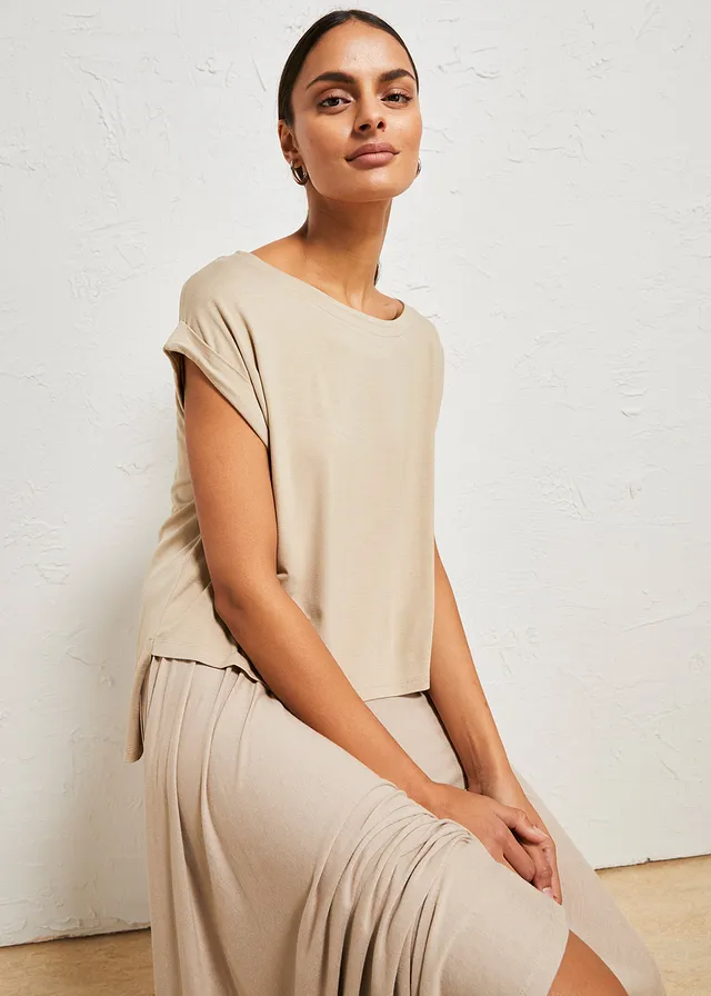 Oversized shirt van vloeiende viscose • sand • product-page.page-title-suffix