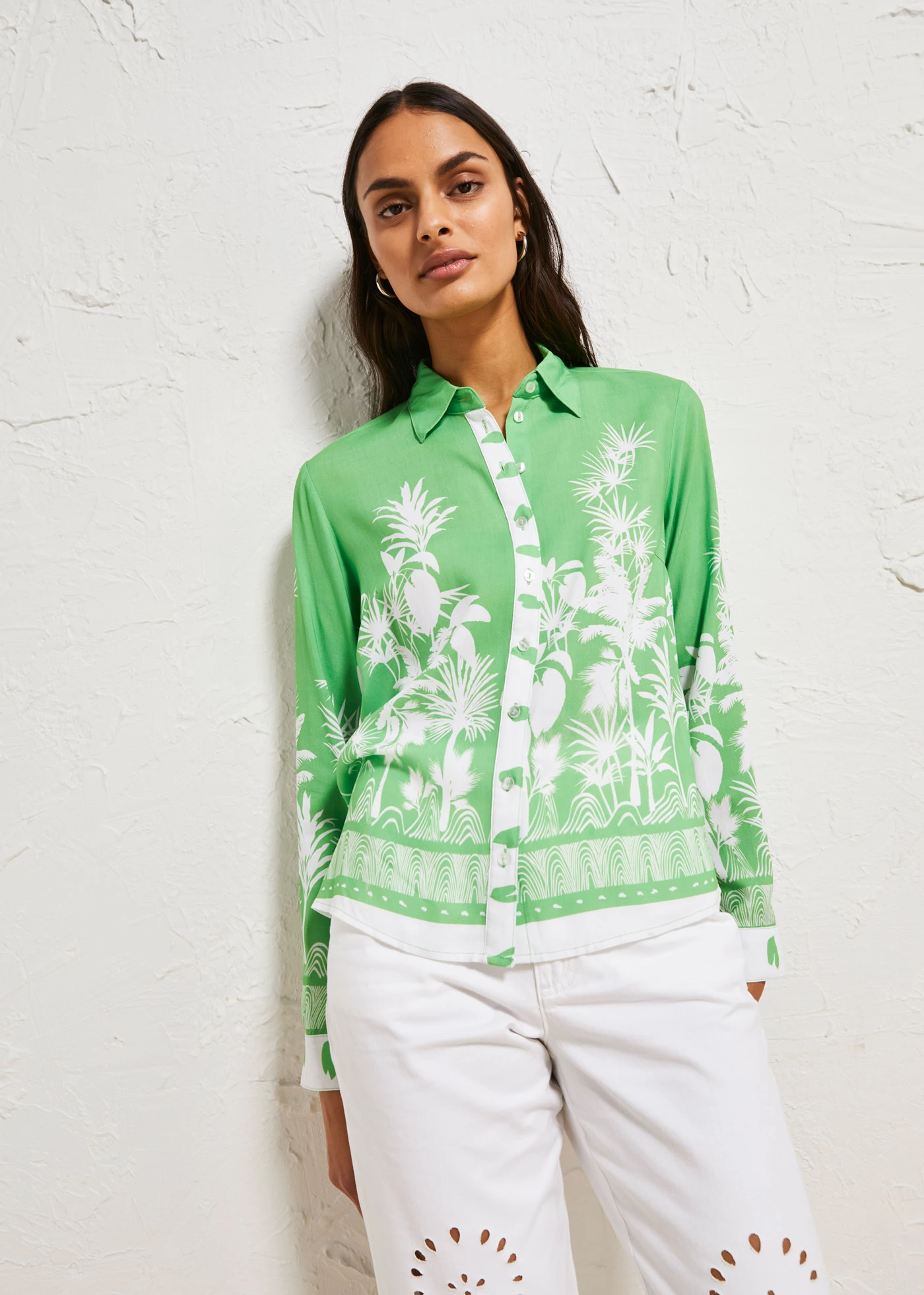 Blouse van soepele viscose • meigroen/wit gedessineerd • bonprix online shop