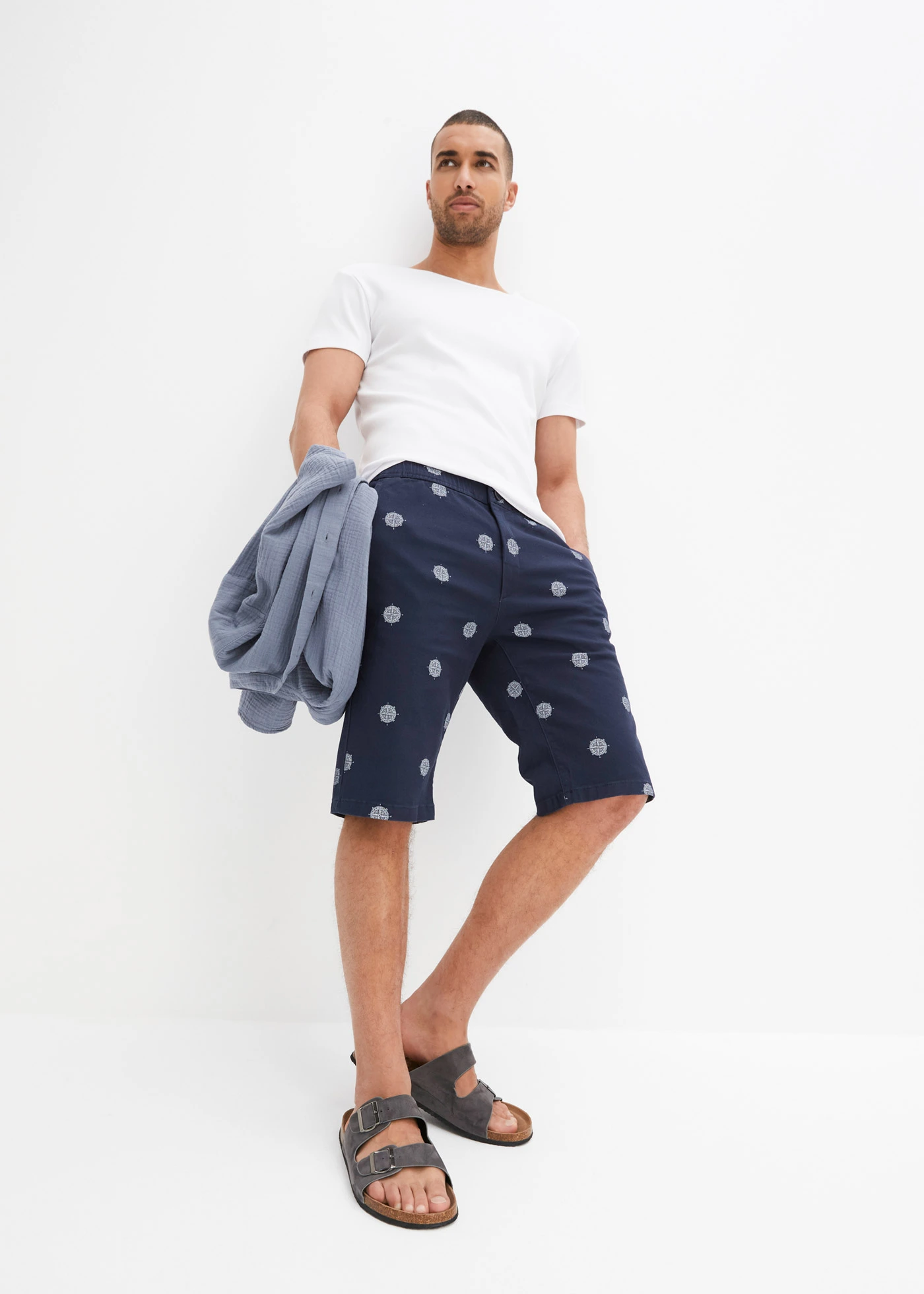 Chino bermuda, regular fit • donkerblauw gedessineerd • bonprix online shop