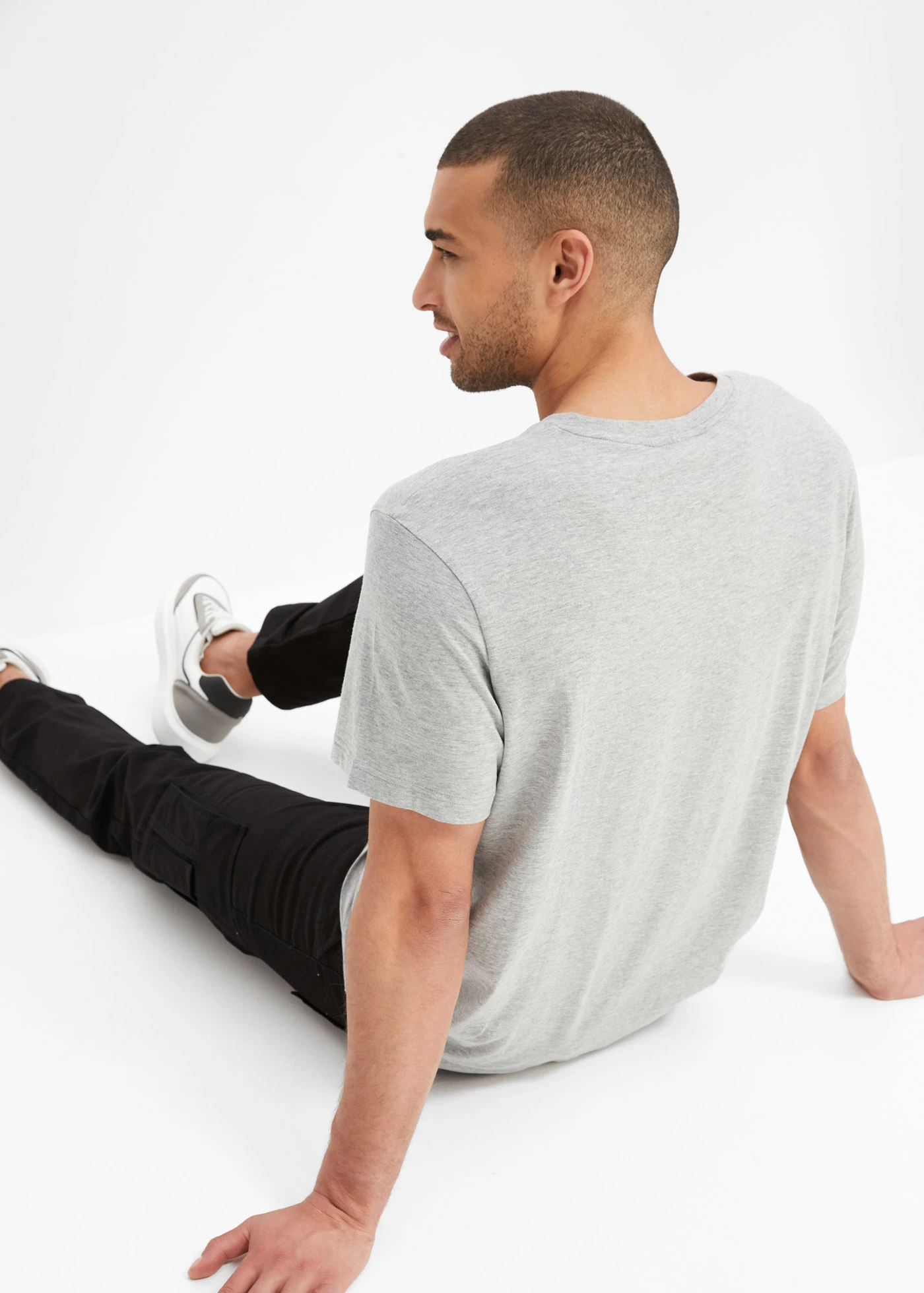 Tricou (set/3 buc.) • gri-antracit marmorat + gri deschis marmorat + negru • magazin bonprix