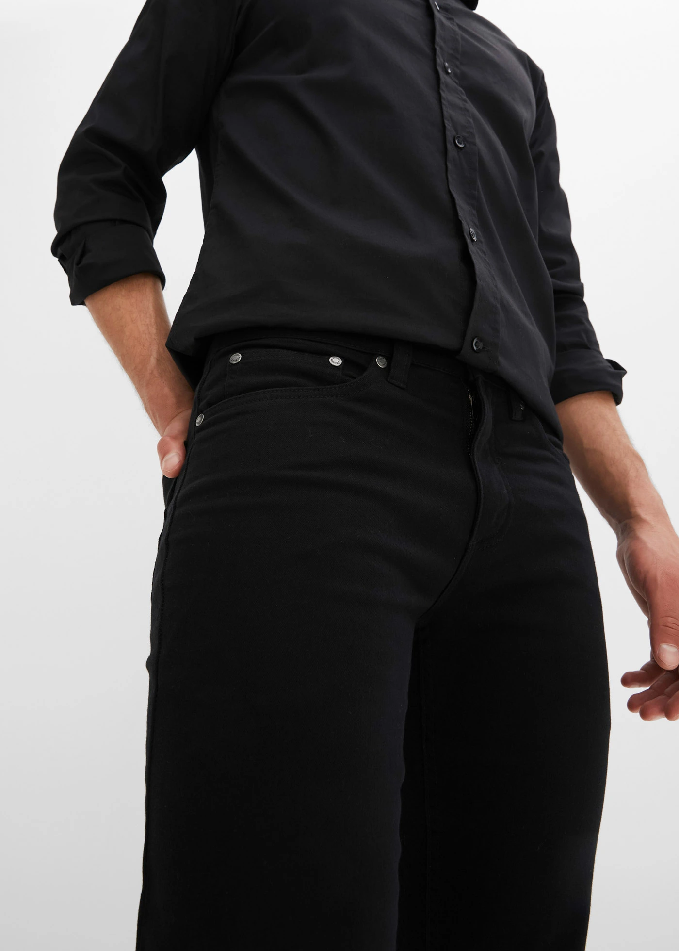 Jeansy slim fit, straight • czarny • sklep bonprix