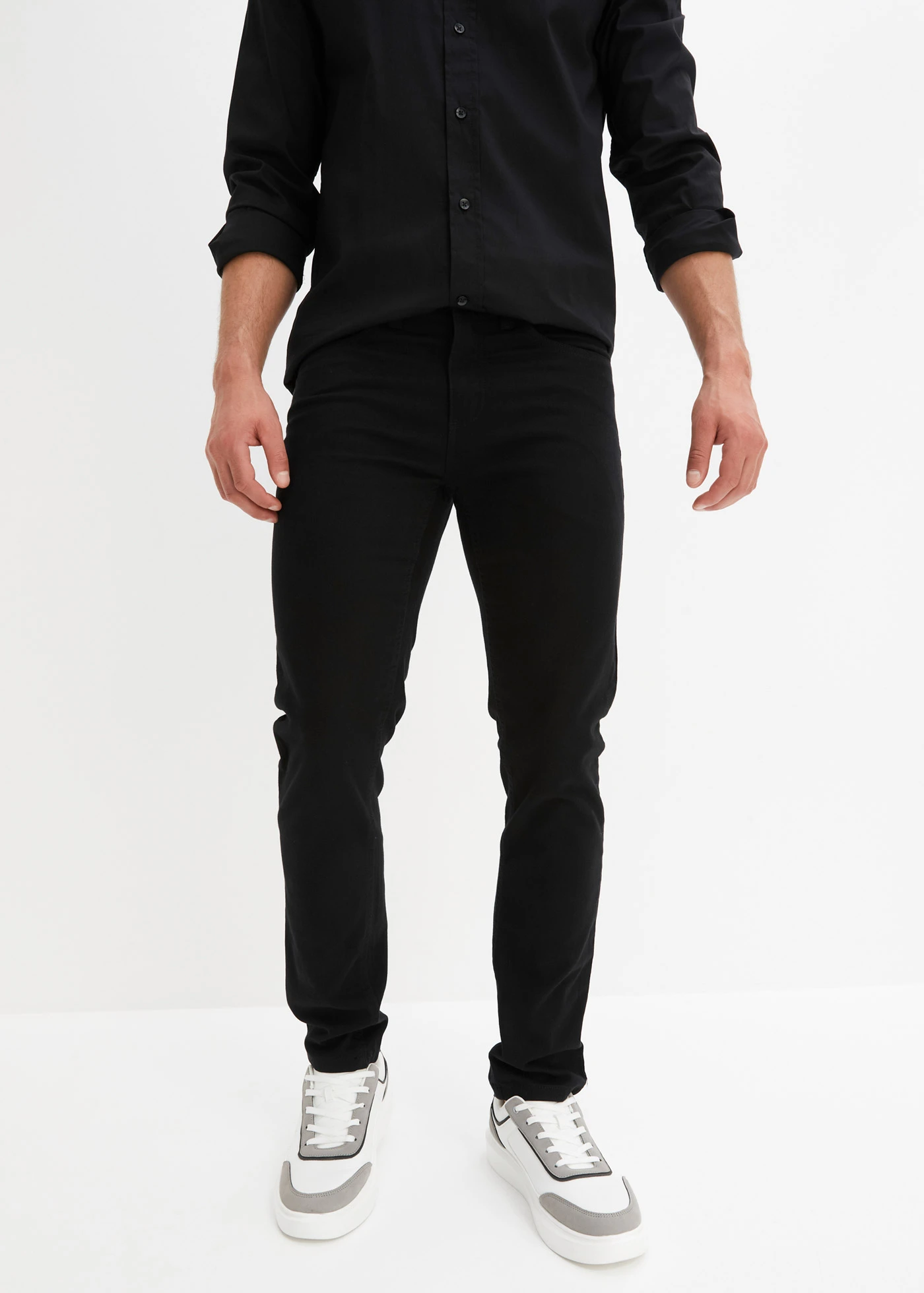 Jean slim, droit • noir • Boutique bonprix