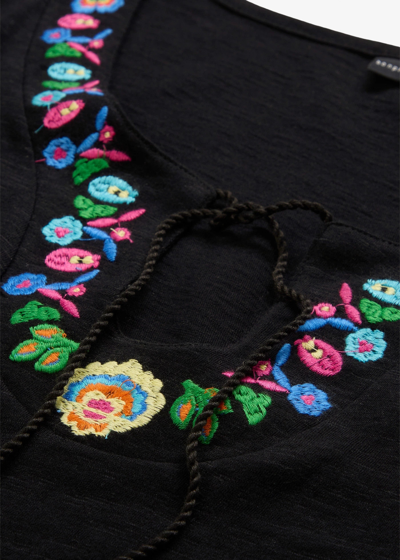 Katoenen jersey jurk van slub garen • zwart gebloemd • bonprix online shop