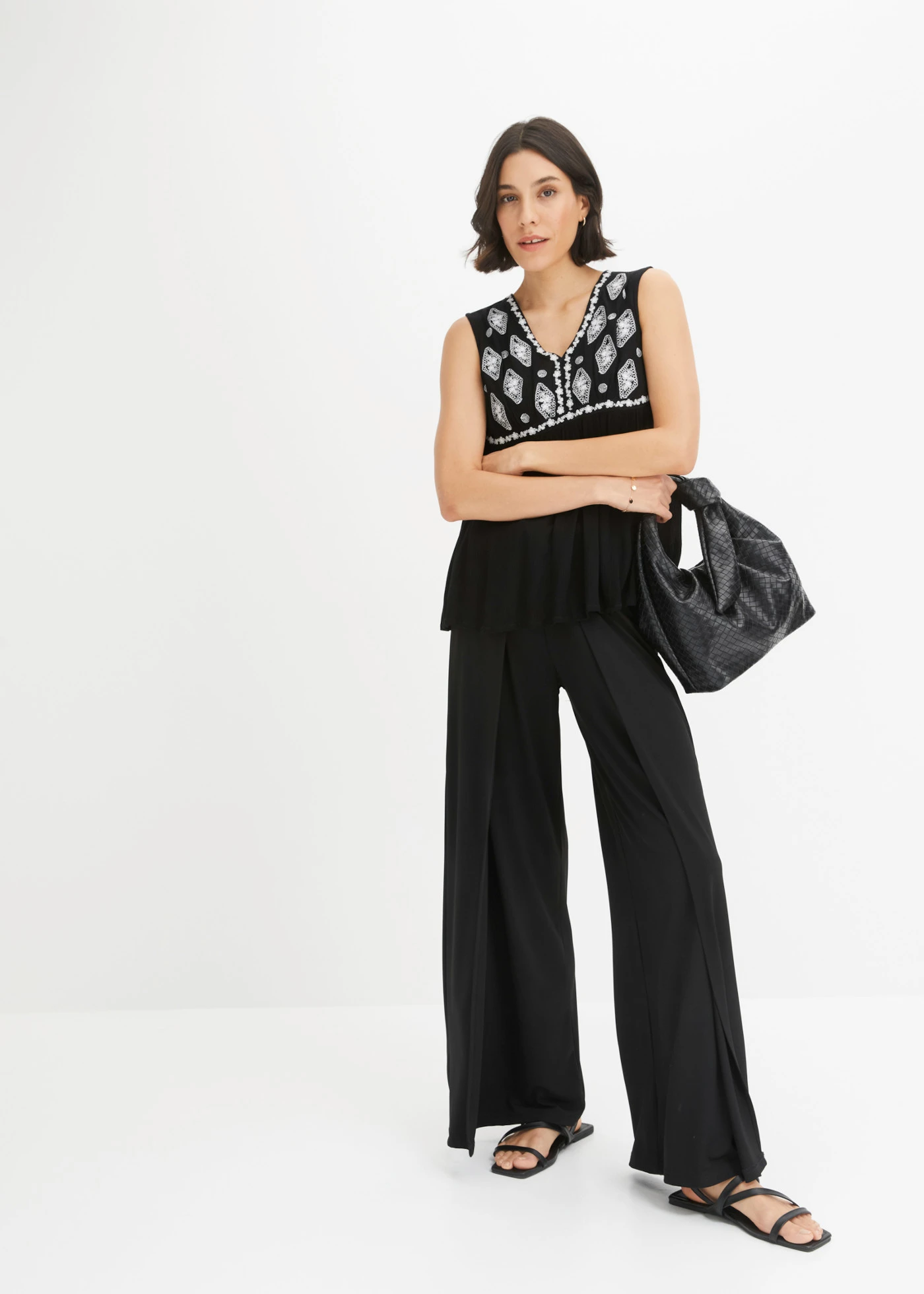 Blouse sans manches en viscose fluide • noir • product-page.page-title-suffix