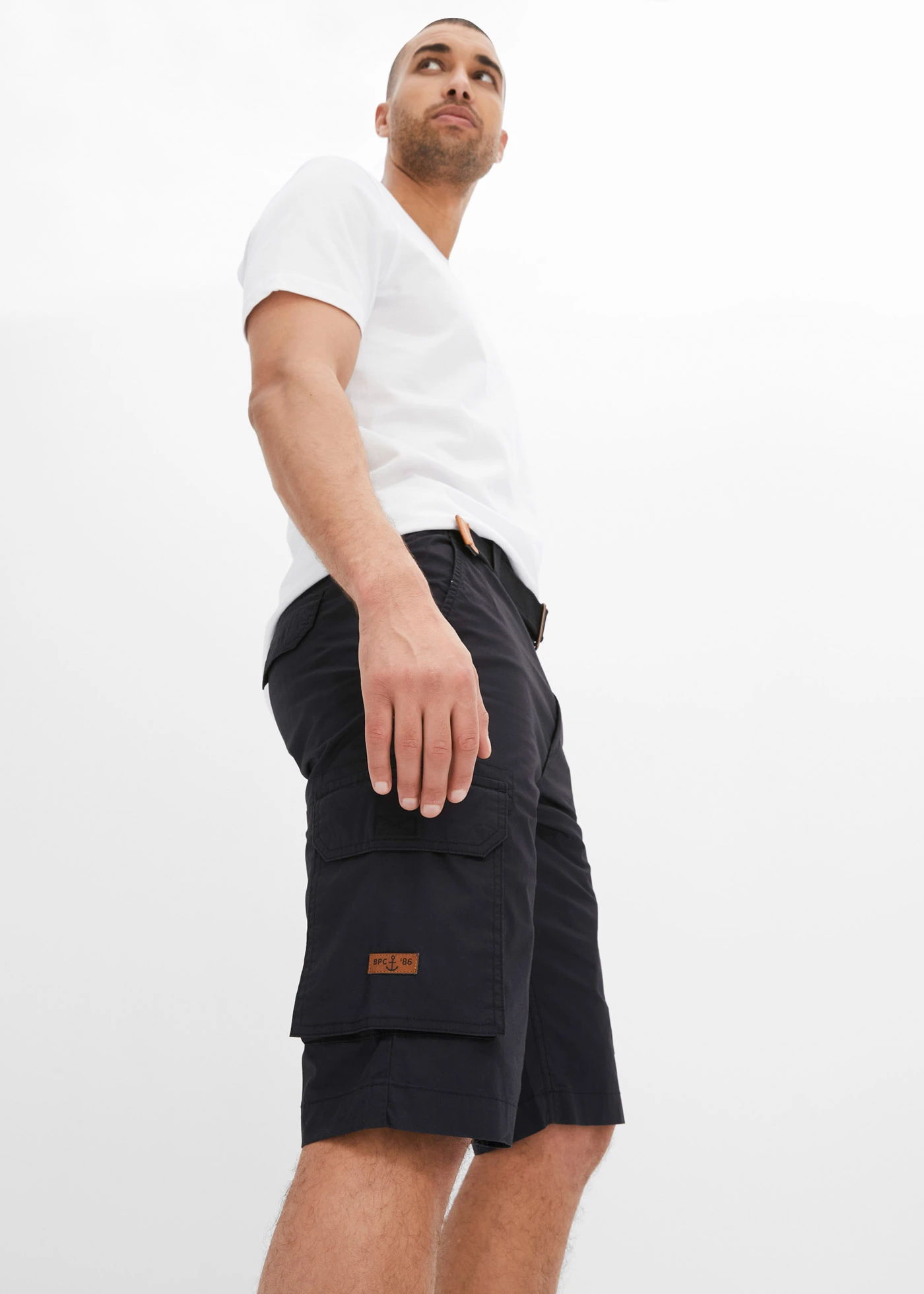 Bermude cargo cu talie elastică și curea, Regular Fit • negru • magazin bonprix