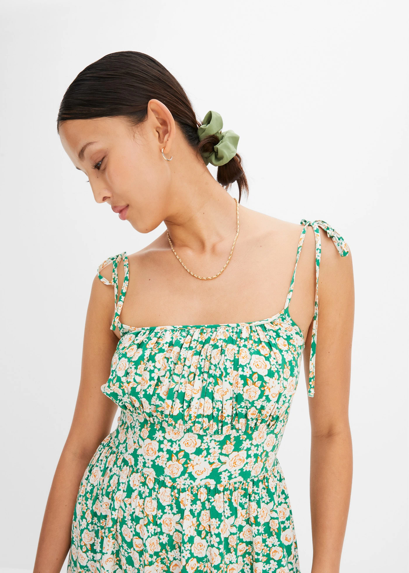 Šaty s potiskem z viskózy • přírodní/zelená/tmavě khaki/hnědozelená s květy • bonprix obchod