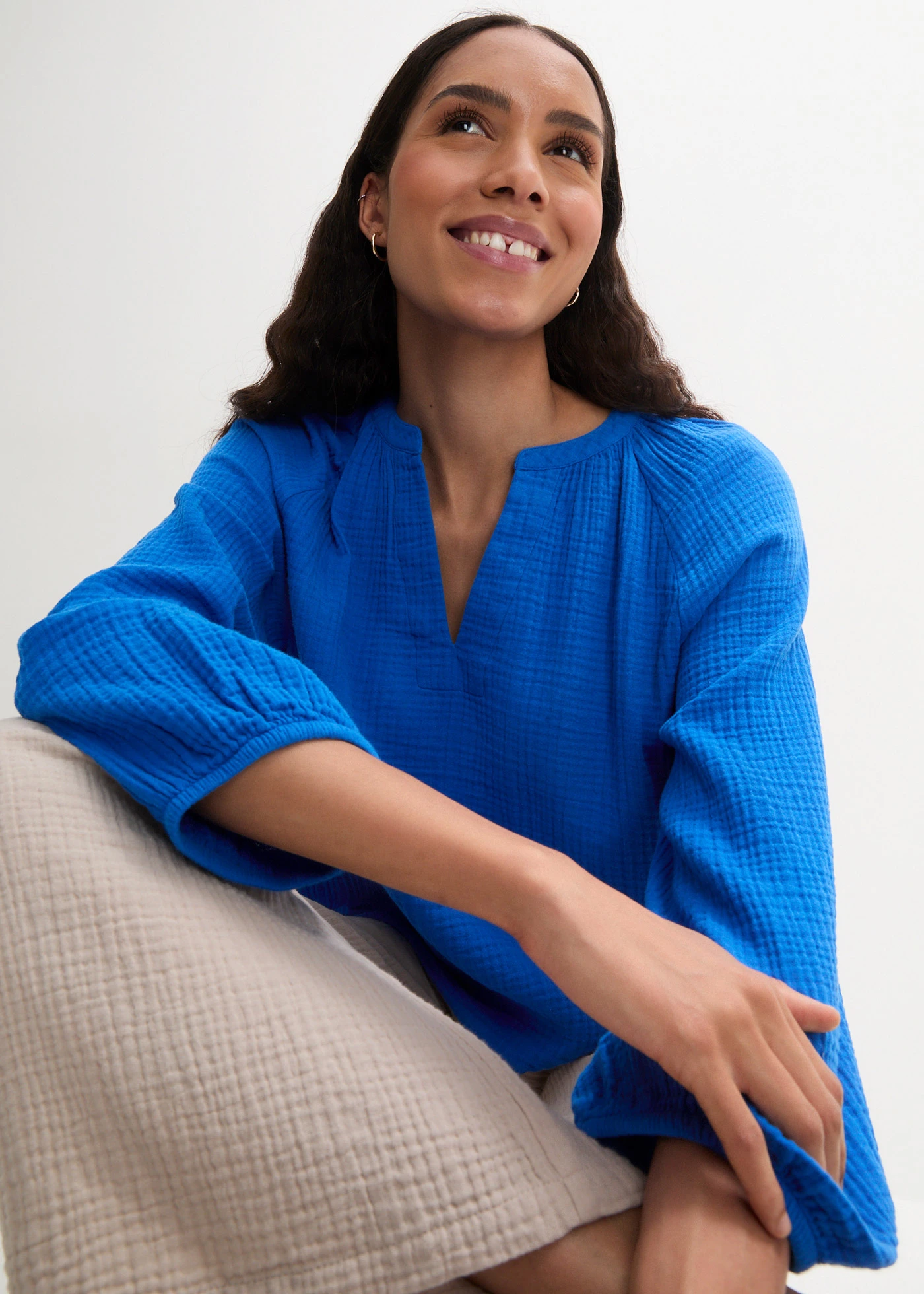 Oversize halenka z mušelínu • azurově modrá • bonprix obchod