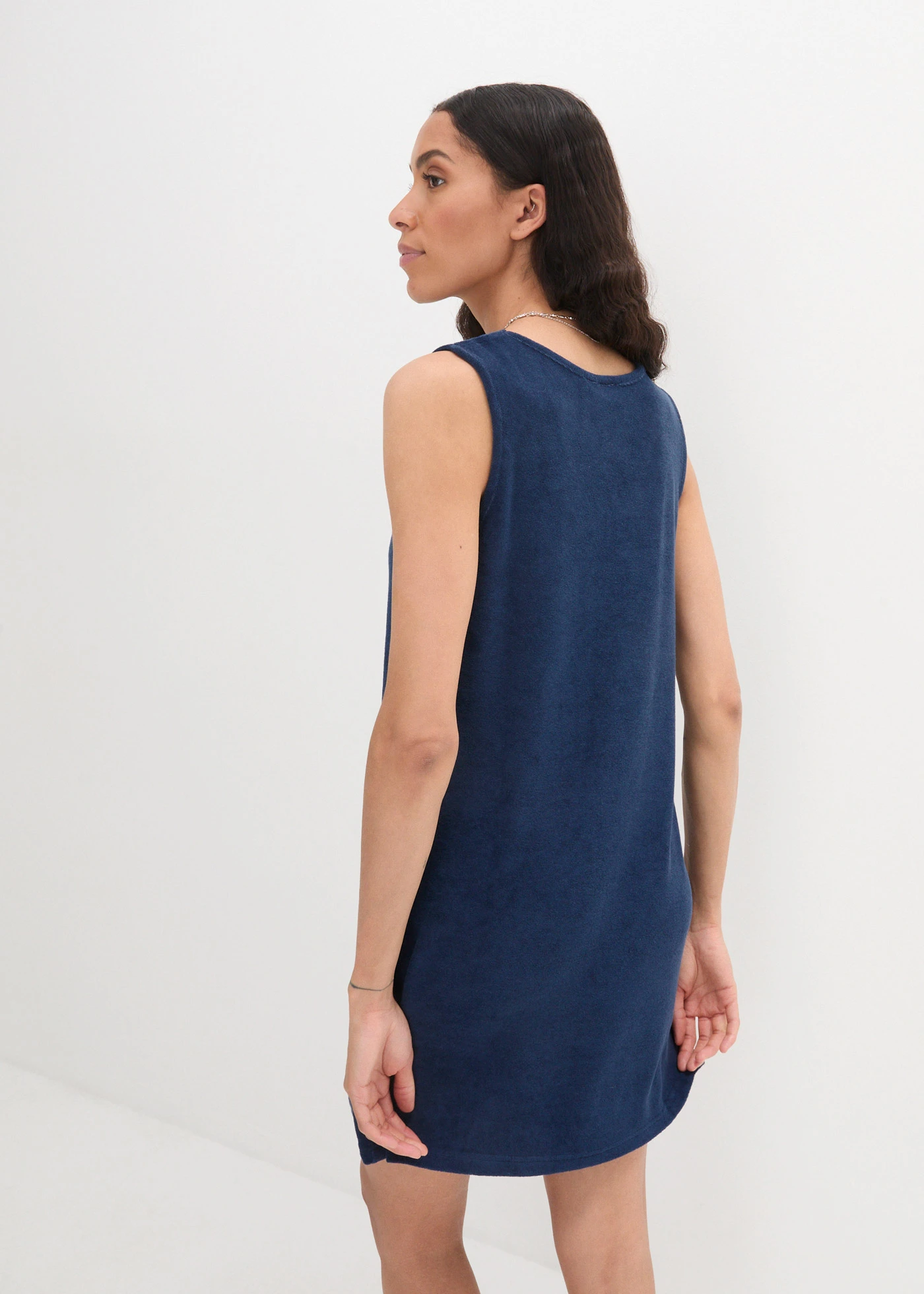 Robe trapèze en tissu éponge • bleu profond • Boutique bonprix