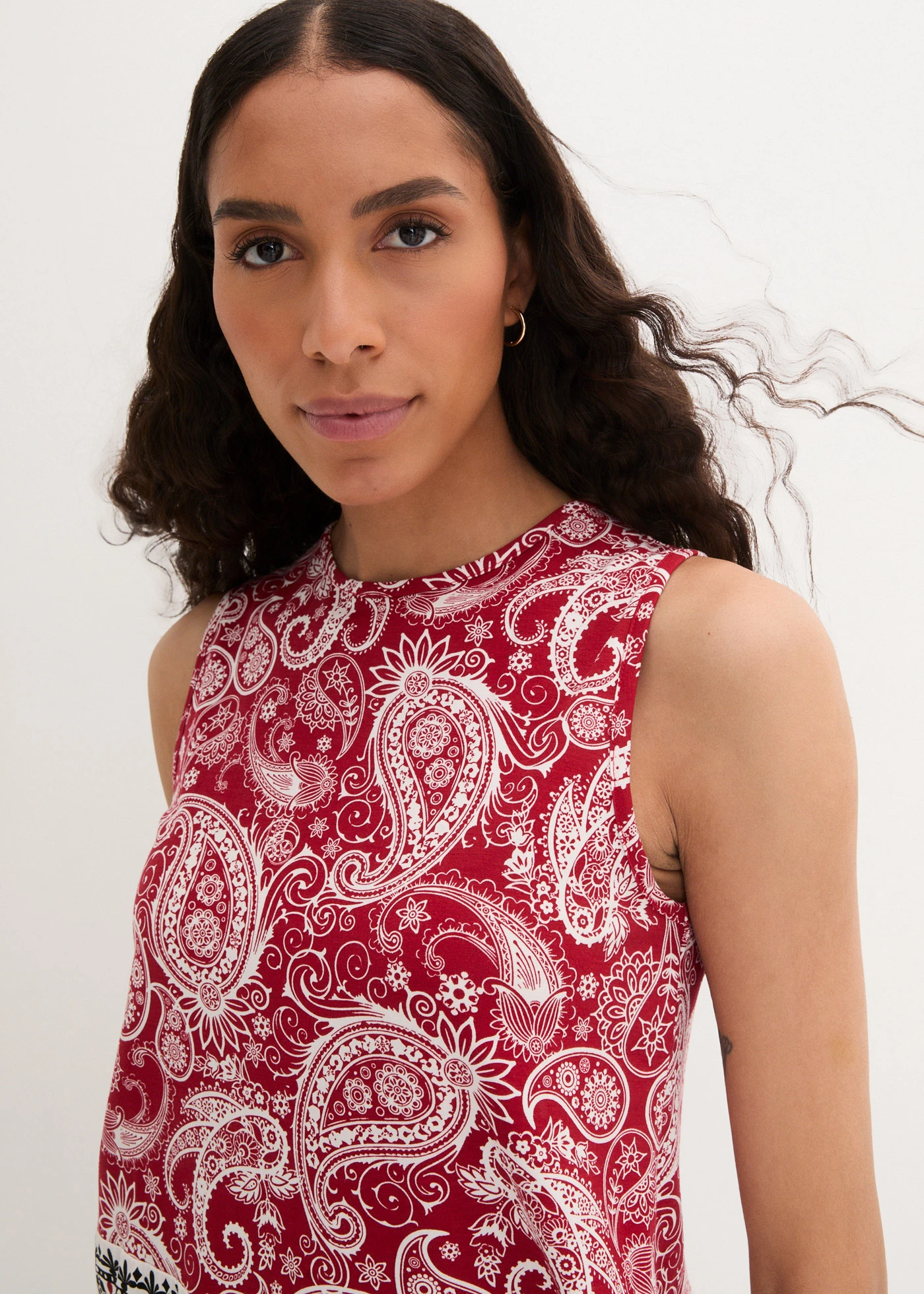 Top so vzorom paisley • čili červená paisley • obchod bonprix