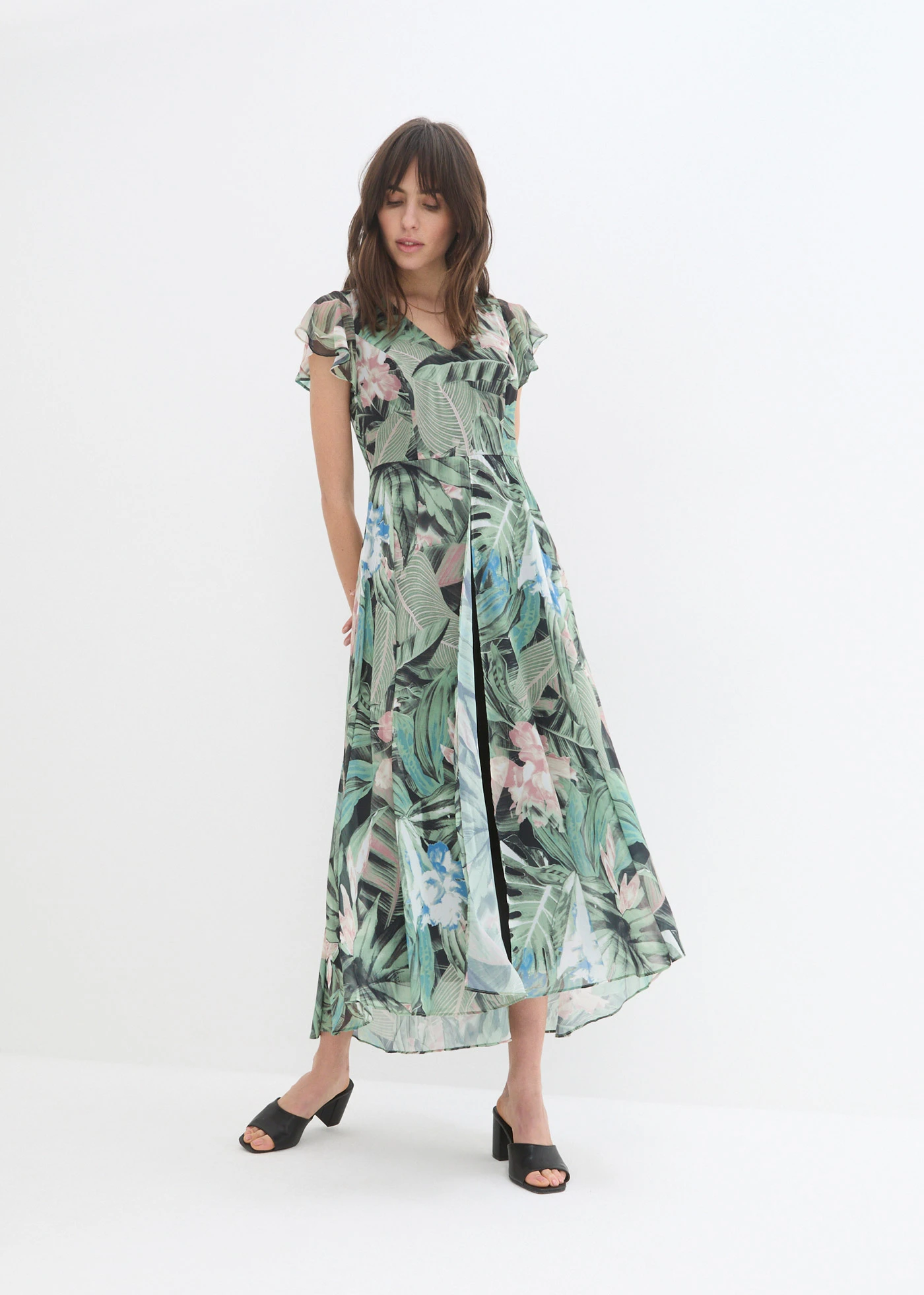 Combinaison avec drapé en mousseline • olive foncé-noir imprimé • Boutique bonprix