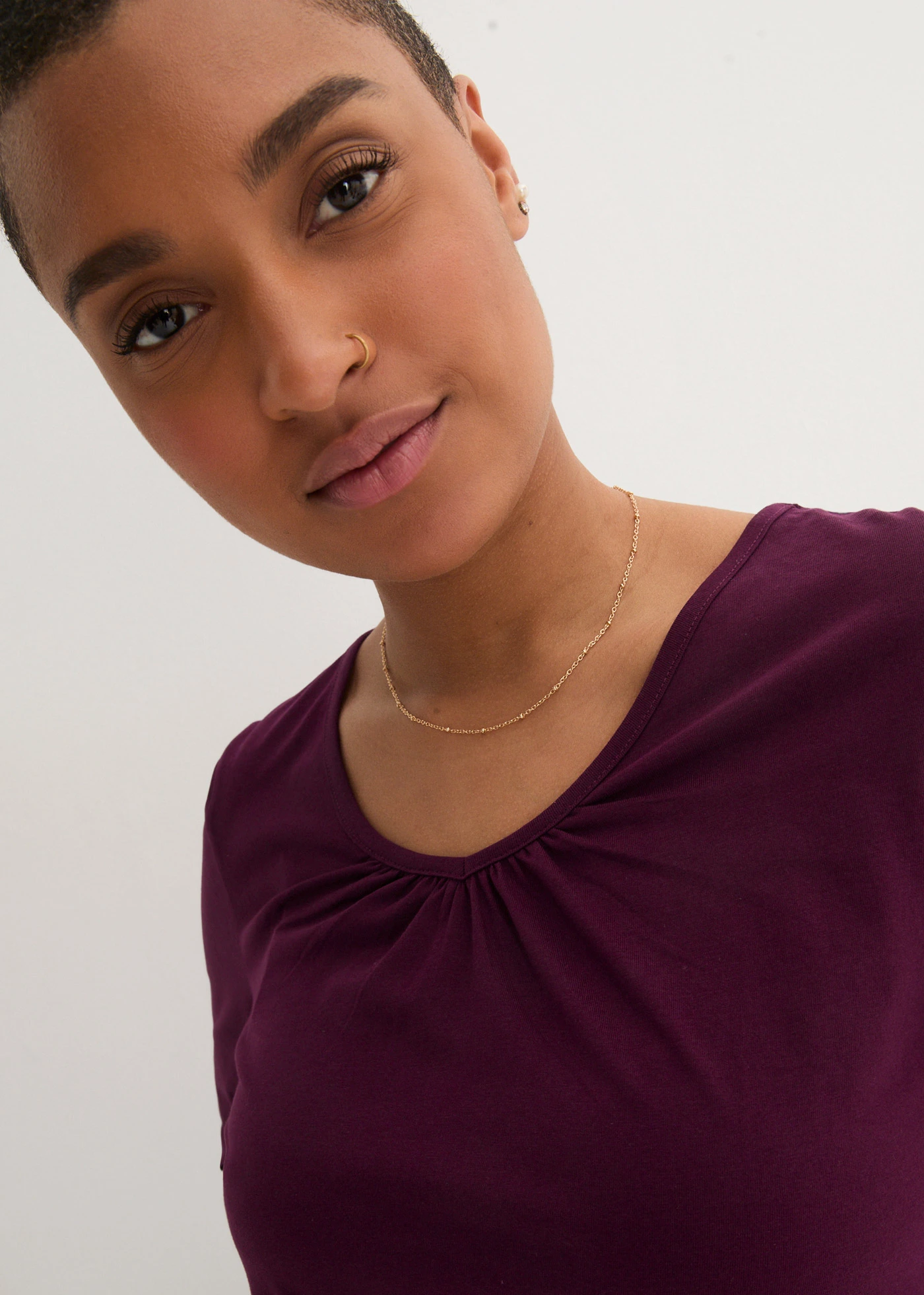 Katoenen longsleeve met elastiek van katoen • vlierbes • bonprix online shop